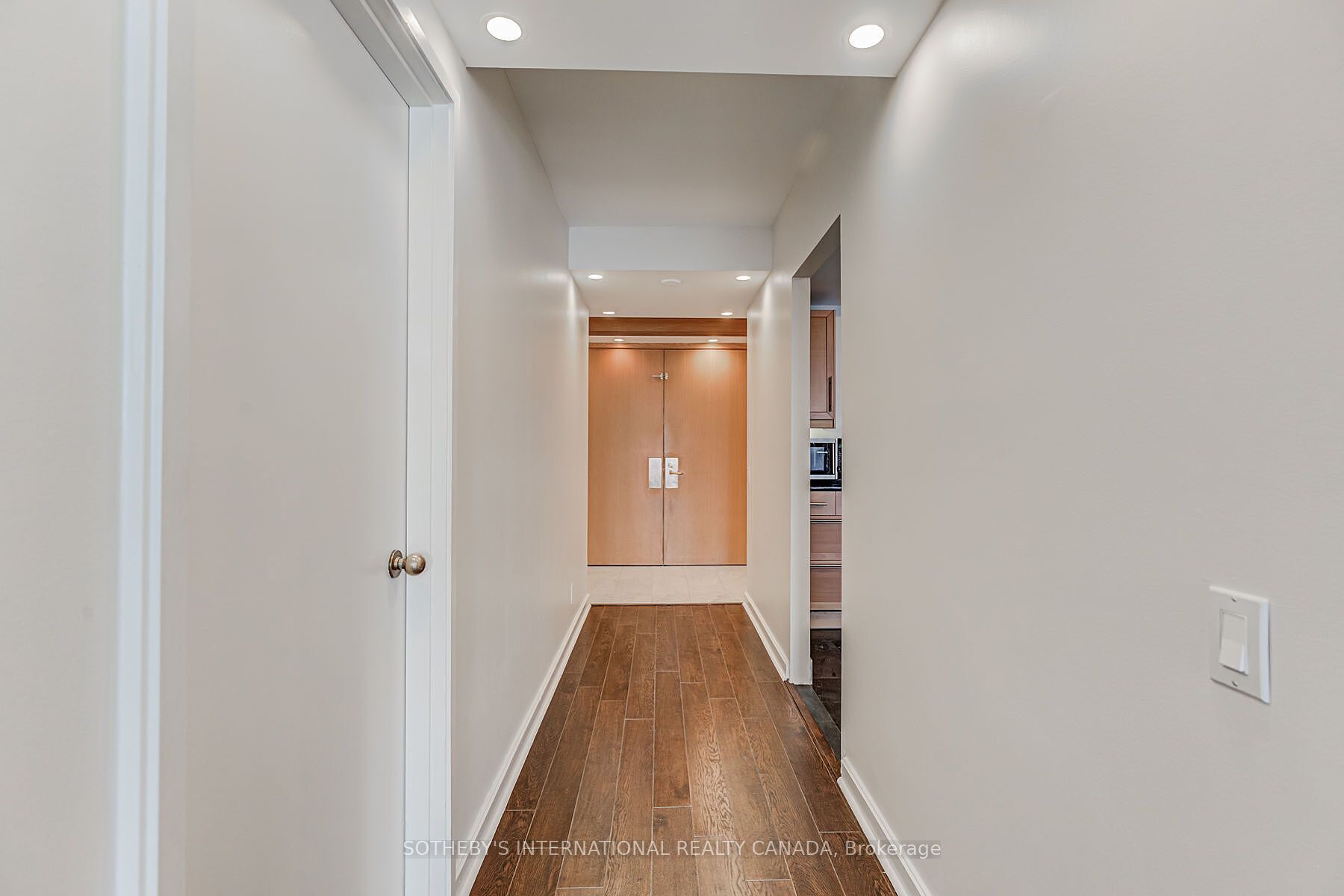 480 Queens Quay W 205, Toronto, ON M5V 2Y5 photo 3