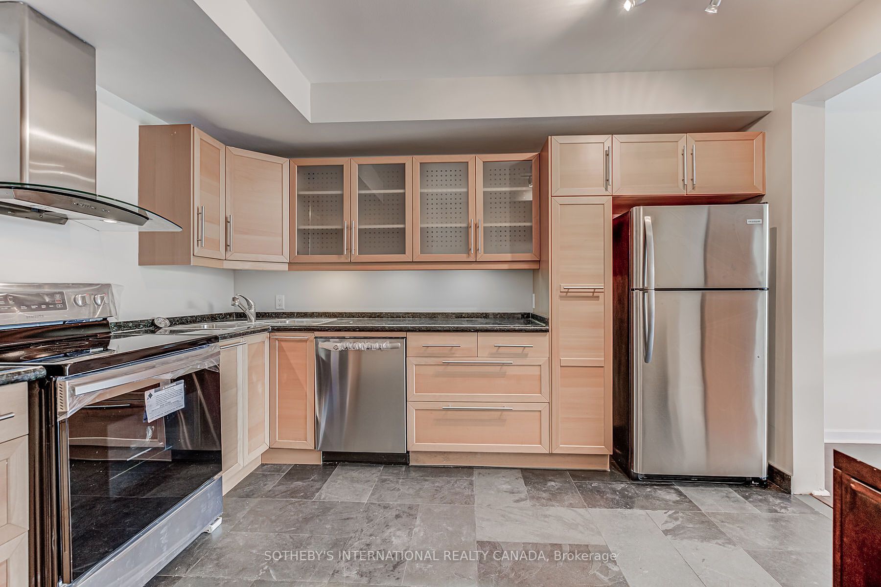 480 Queens Quay W 205, Toronto, ON M5V 2Y5 photo 4