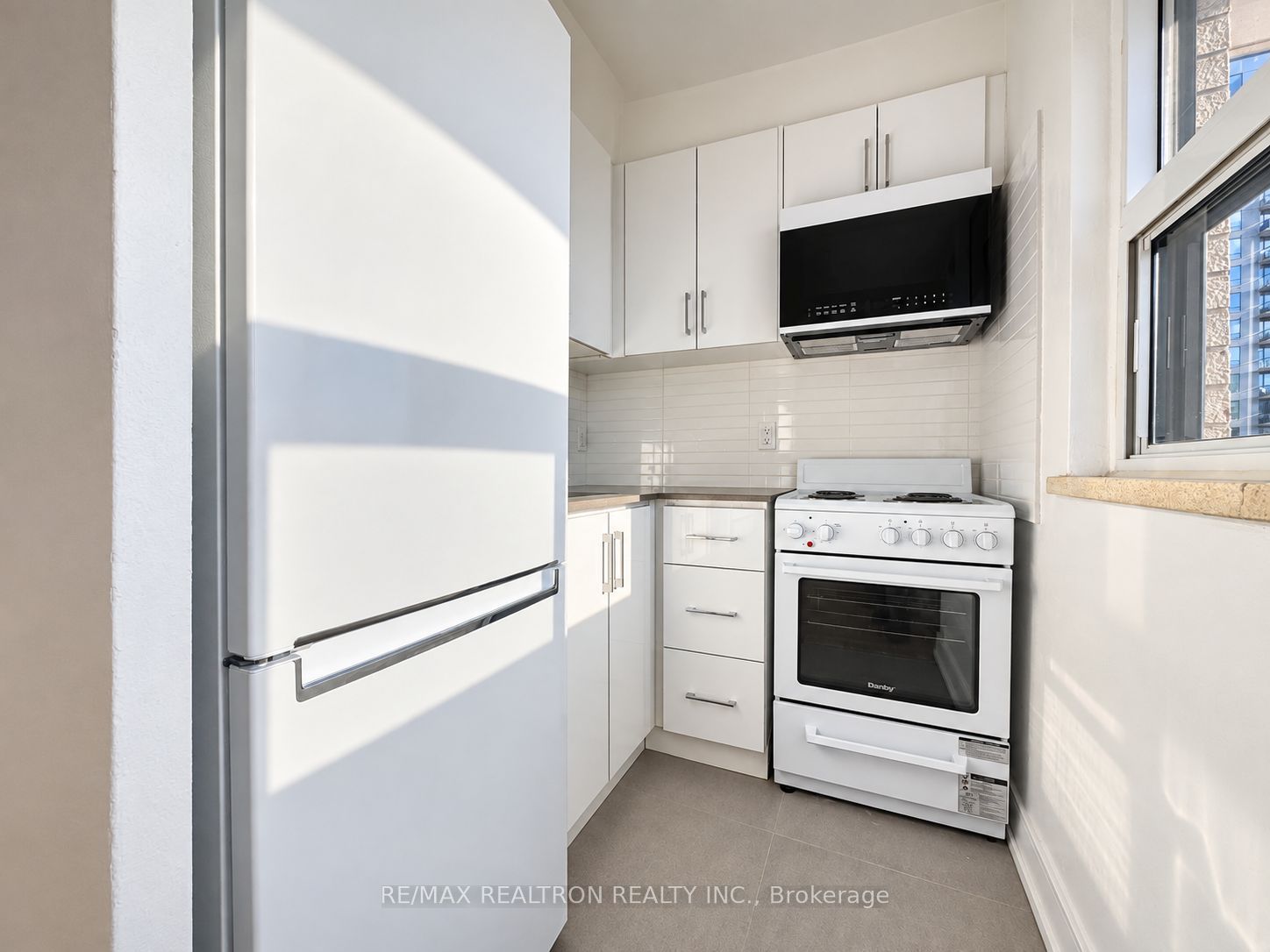 1500 Bathurst Street 501, Toronto, ON M5P 3L3 photo 5