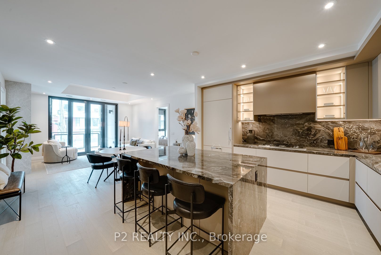 2 Forest Hill 208, Toronto, ON M4V 2L3 photo 2