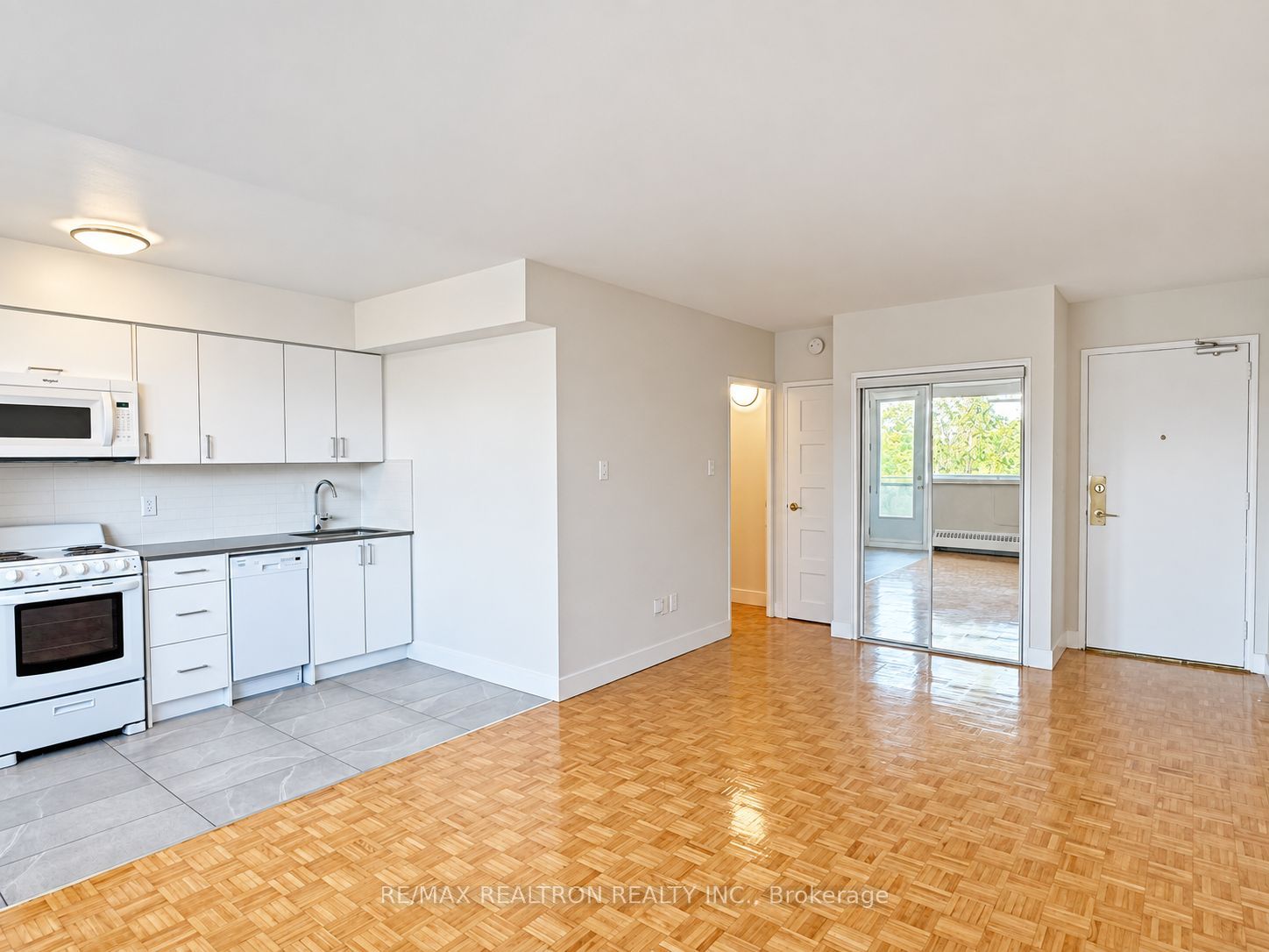 276 St George Street 503, Toronto, ON M5R 2P6 photo 2