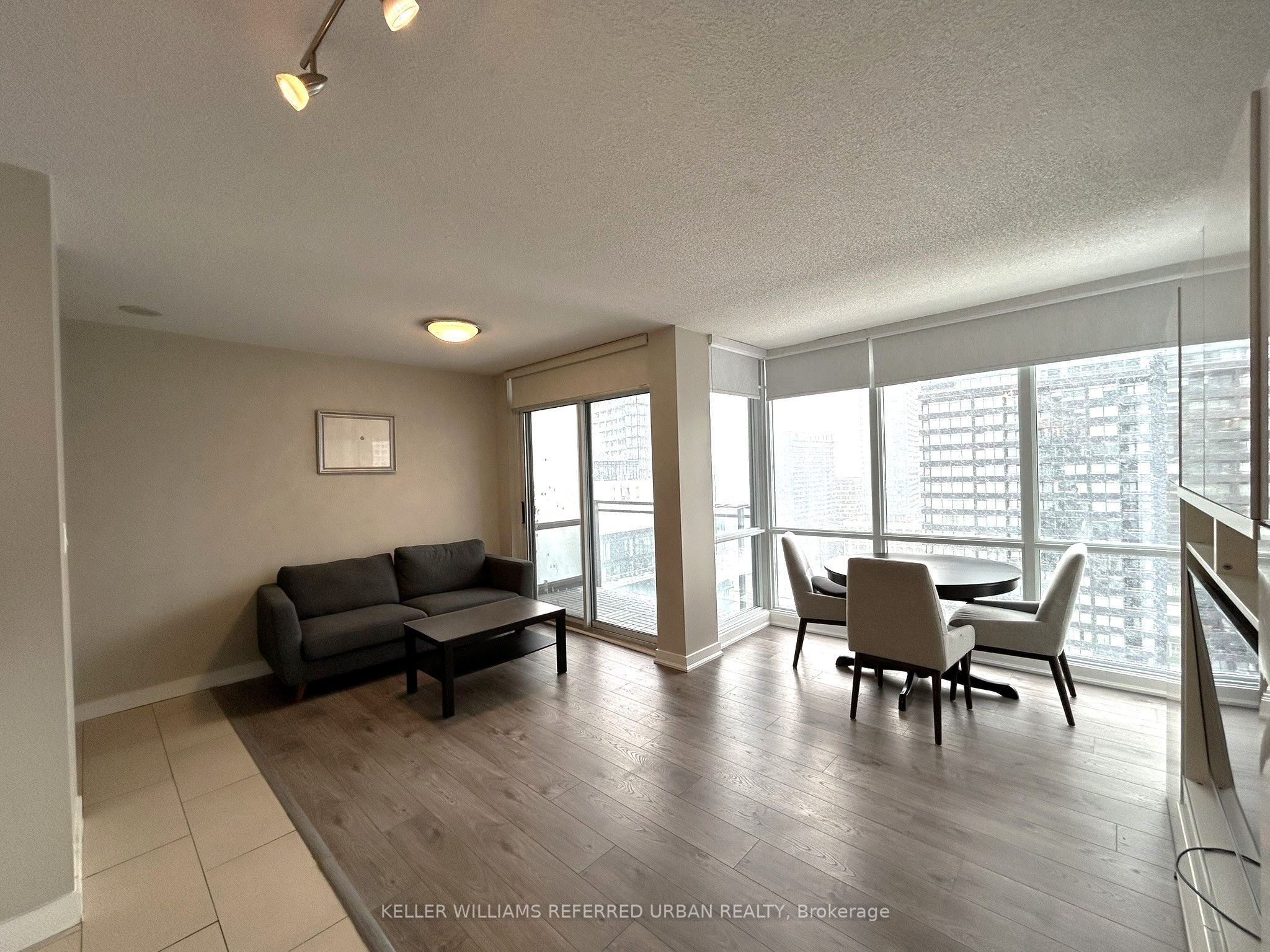 15 Fort York Boulevard 2906, Toronto, ON L1G 3J5 photo 5