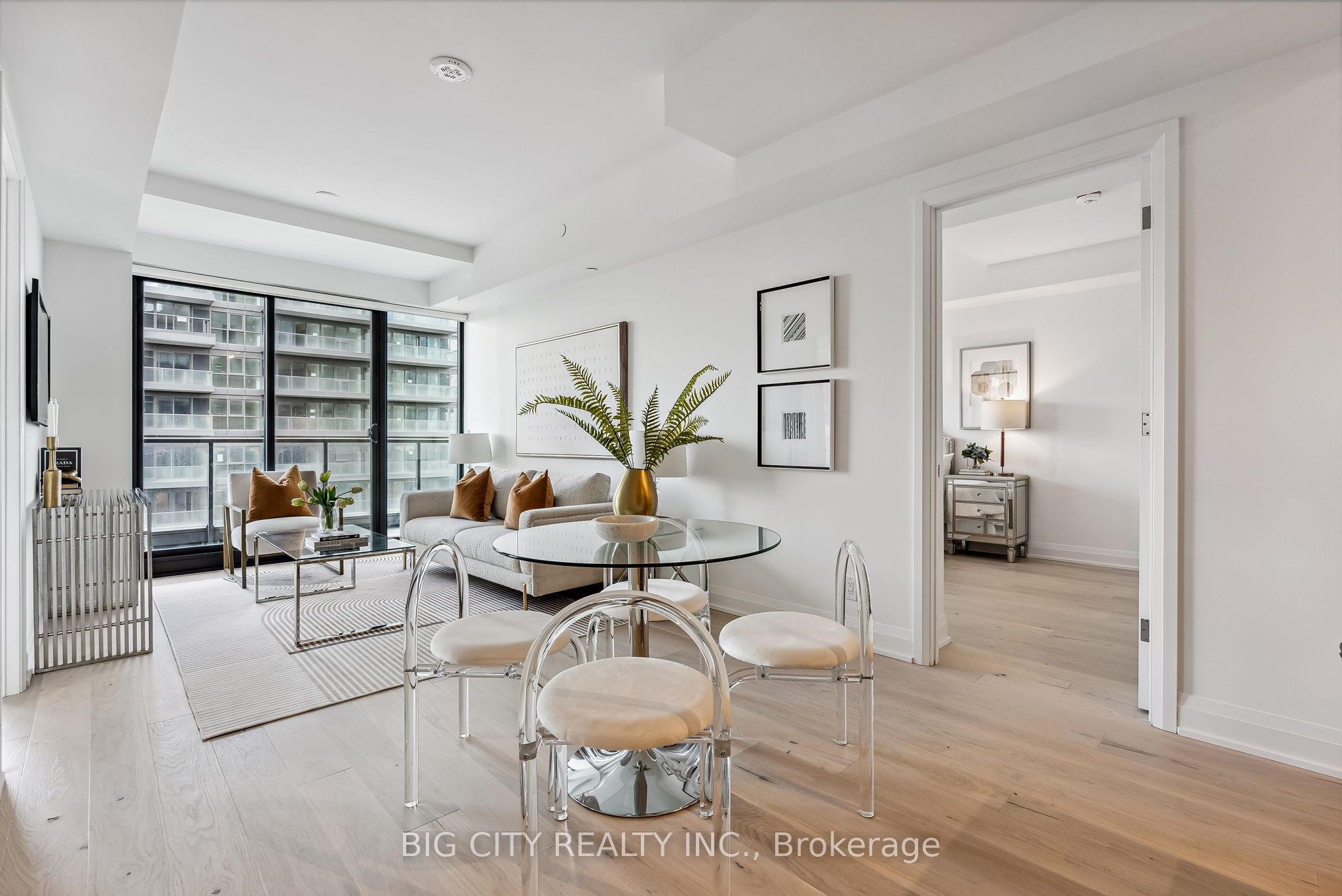 33 Frederick Todd Way 1108, Toronto, ON M4G 0C9 photo 3