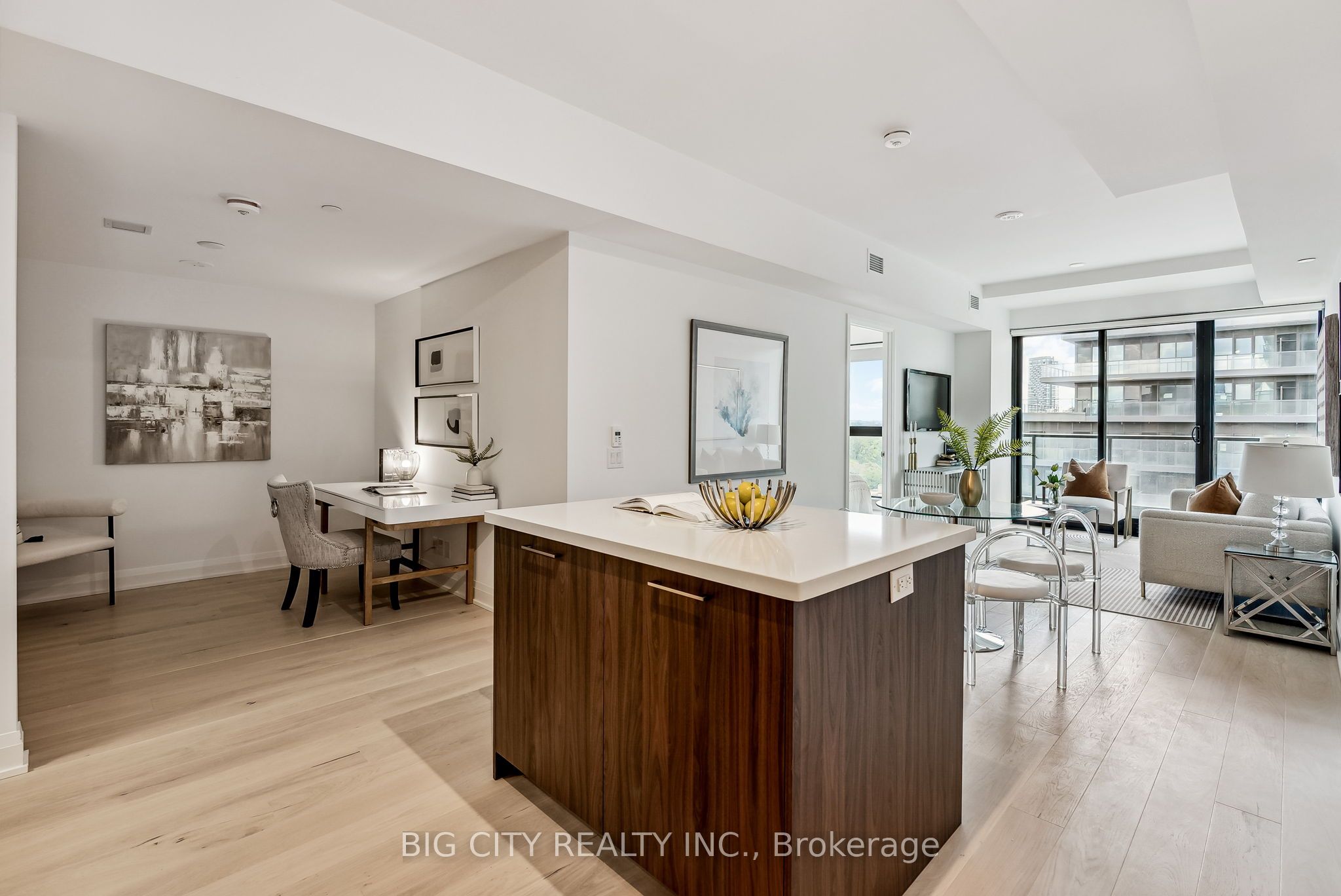 33 Frederick Todd Way 1108, Toronto, ON M4G 0C9 photo 4