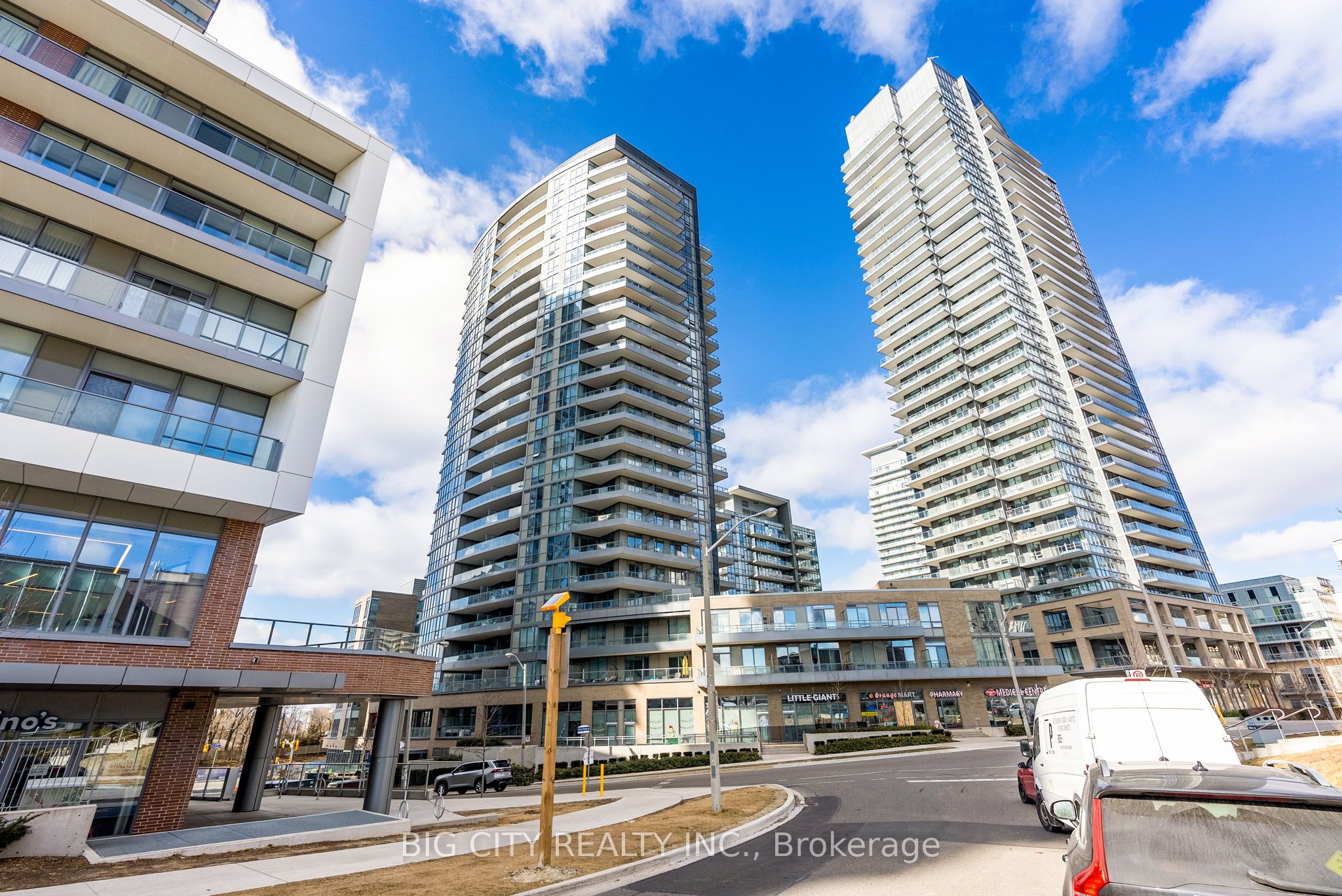 50 Forest Manor Road 1004, Toronto, ON M2J 0E3 photo 2