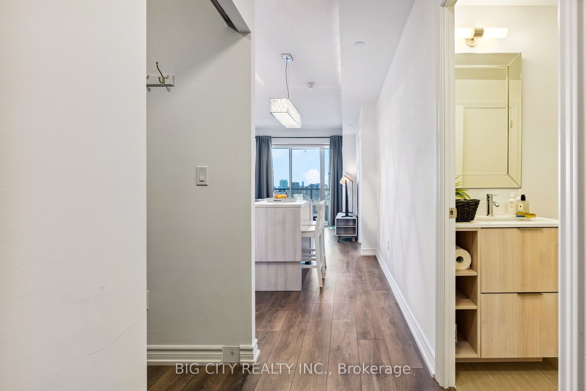 50 Forest Manor Road 1004, Toronto, ON M2J 0E3 photo 4