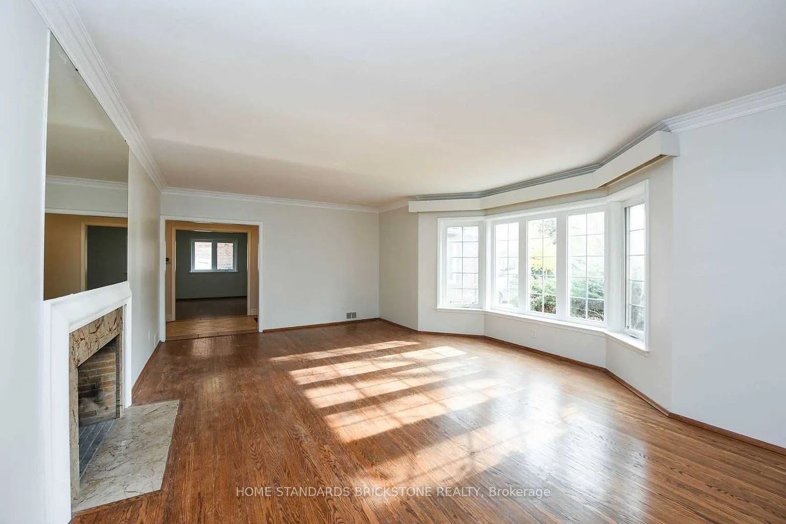 90 Centre Avenue N, Toronto, ON M2M 2L6 photo 3