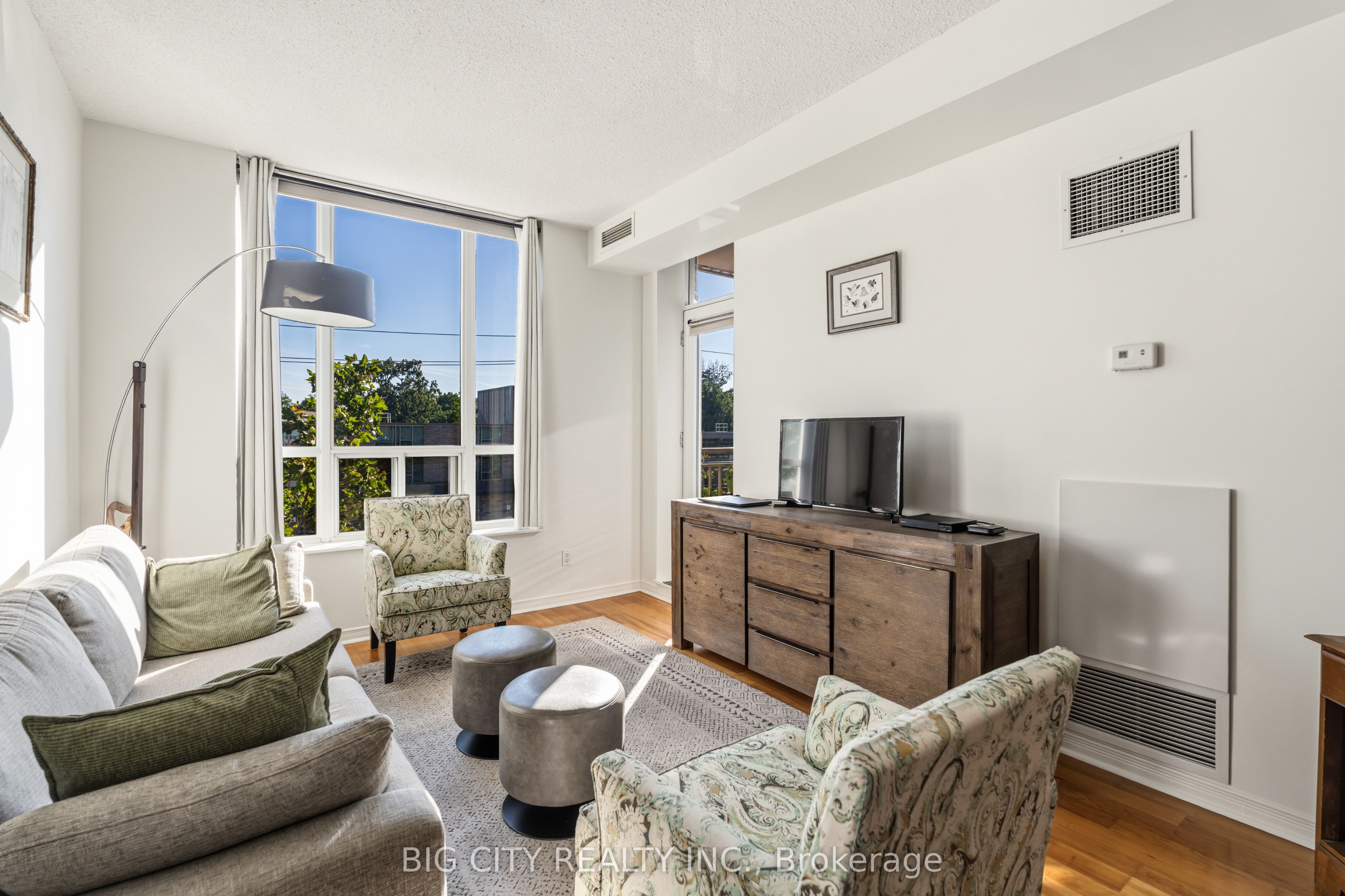 455 Rosewell Avenue 412, Toronto, ON M4R 2H9 photo 2