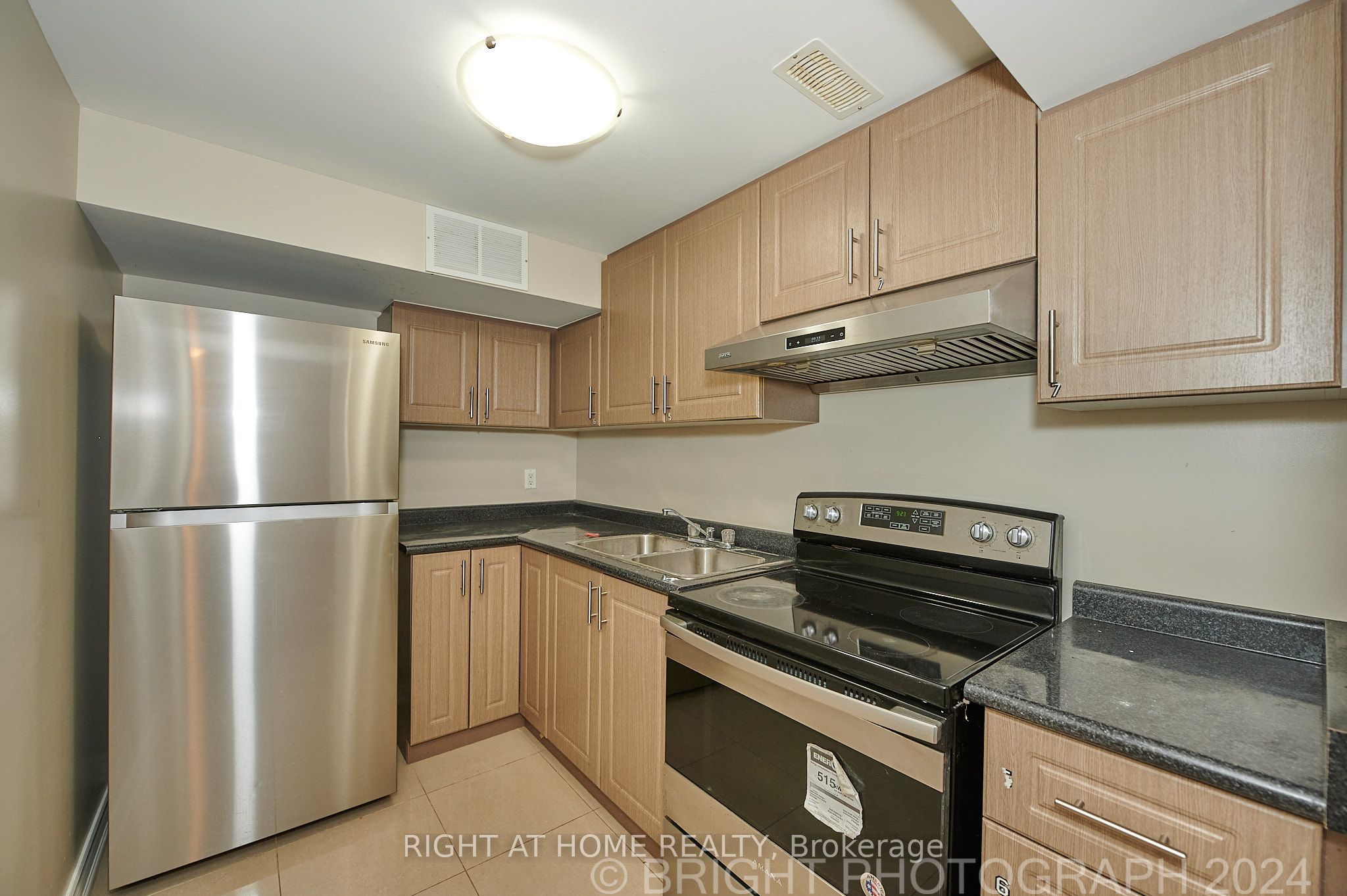 36 Ladner Drive, Toronto, ON M2J 3Z7