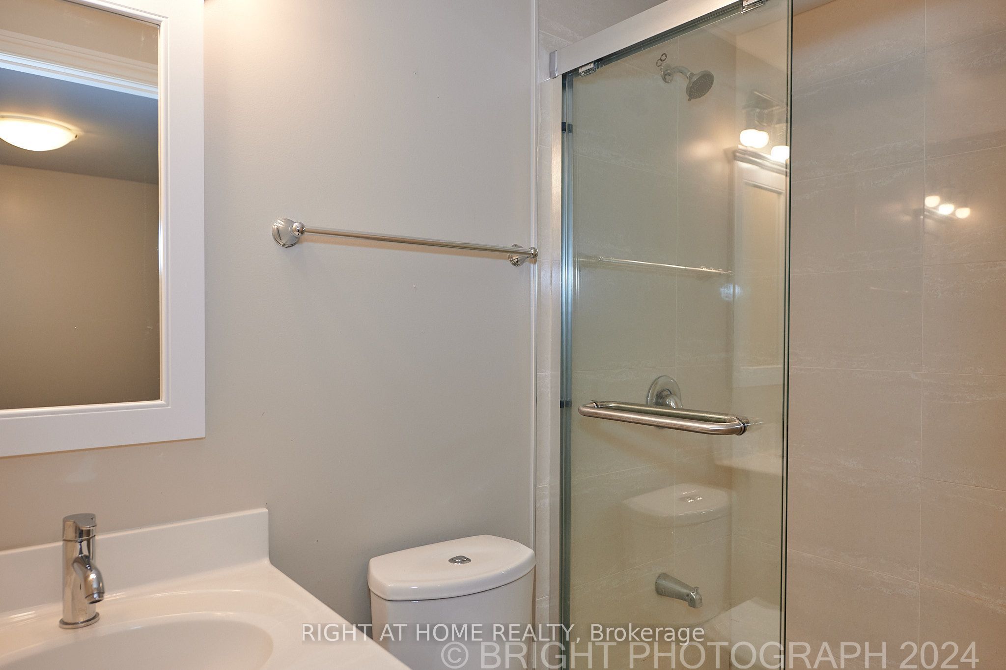 36 Ladner Drive, Toronto, ON M2J 3Z7 photo 4