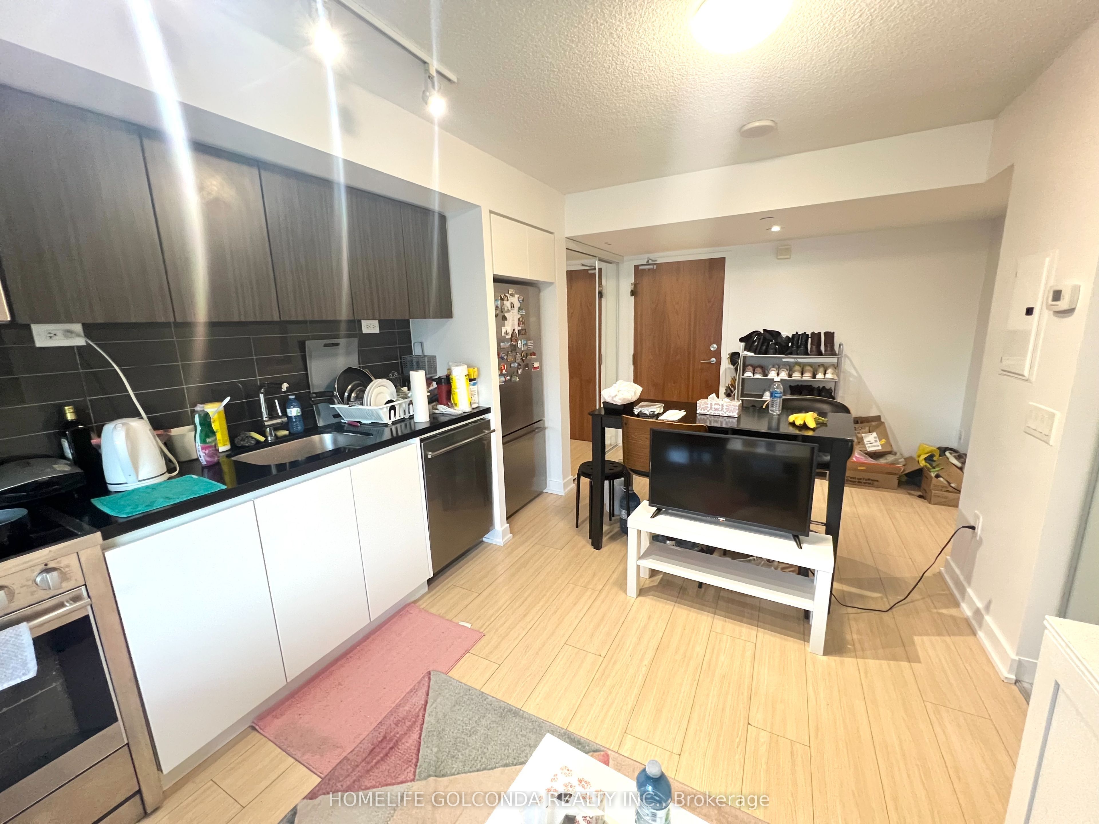 85 Queens Wharf Road 719, Toronto, ON M5V 0J9 photo 2