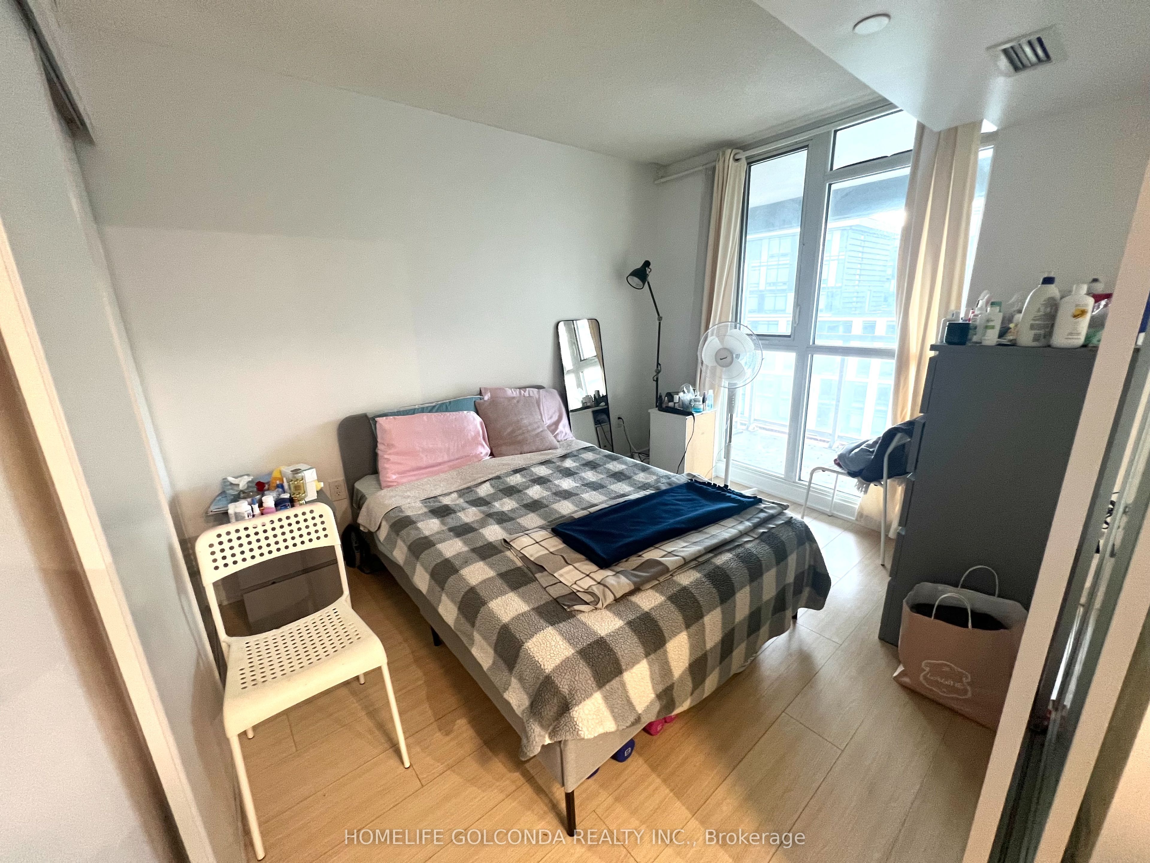 85 Queens Wharf Road 719, Toronto, ON M5V 0J9 photo 5