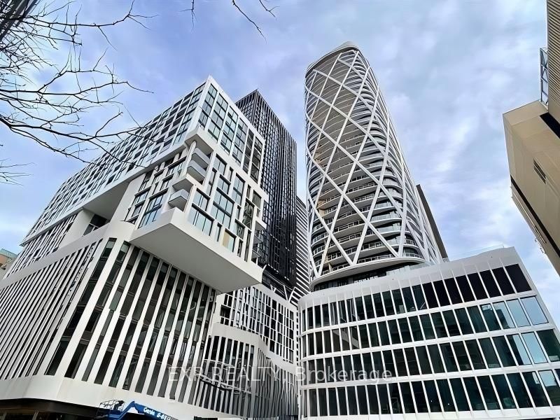 238 Simcoe Street 3703, Toronto, ON M5T 0E2