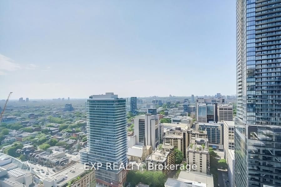 238 Simcoe Street 3703, Toronto, ON M5T 0E2 photo 3