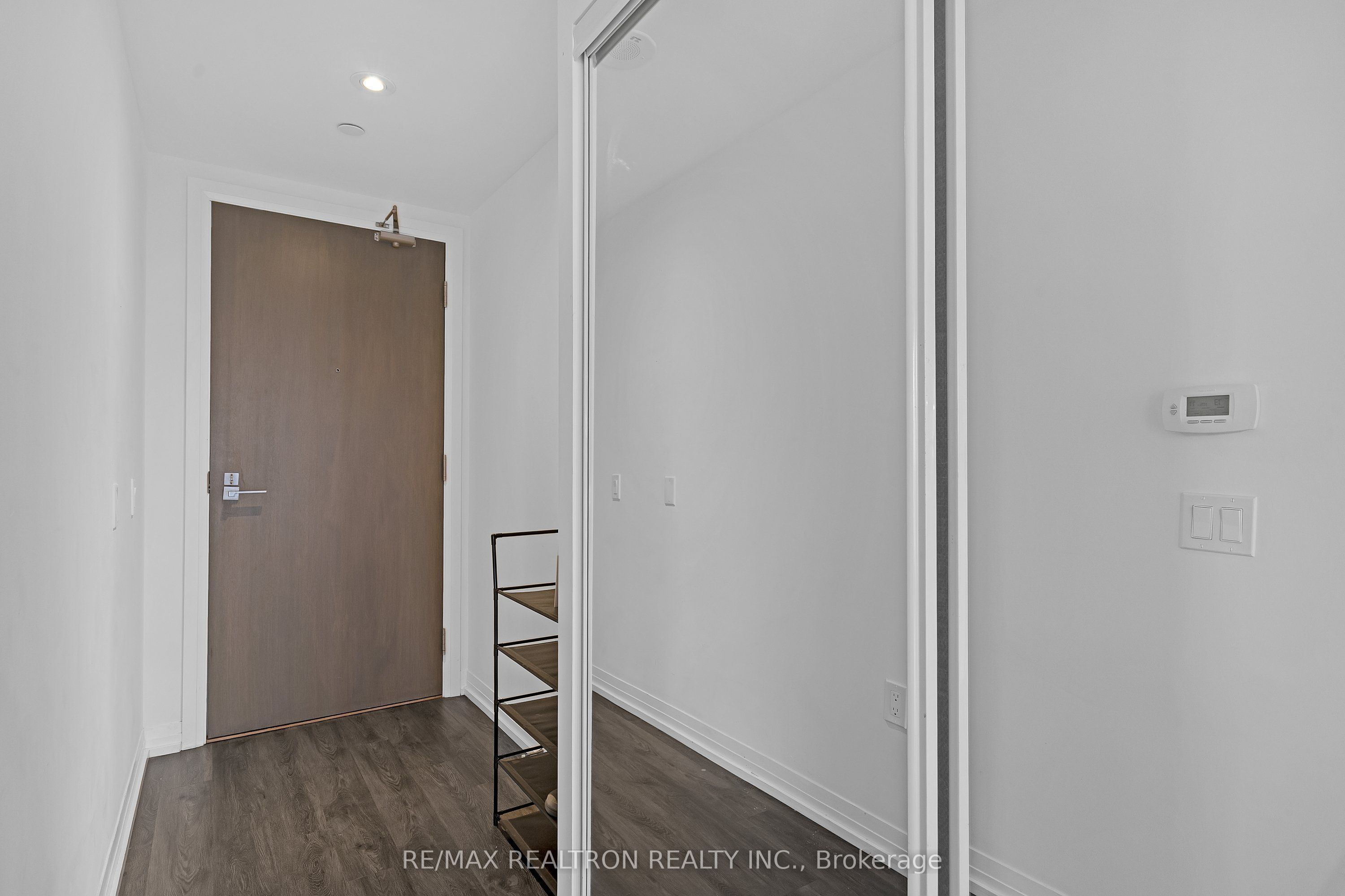251 Jarvis Street 514, Toronto, ON M5B 0C3 photo 3