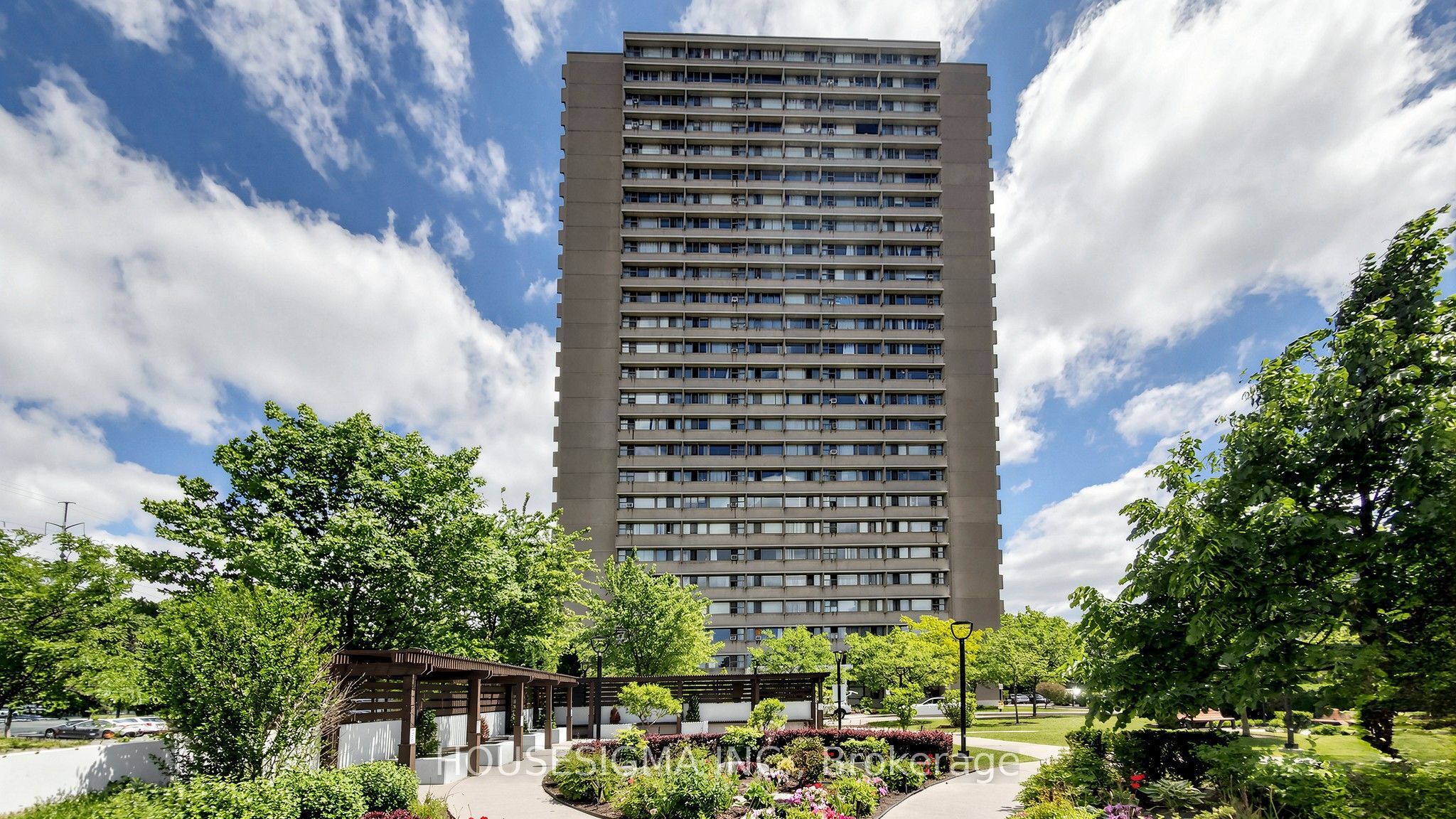 725 Don Mills Road 305, Toronto, ON M3C 1S6
