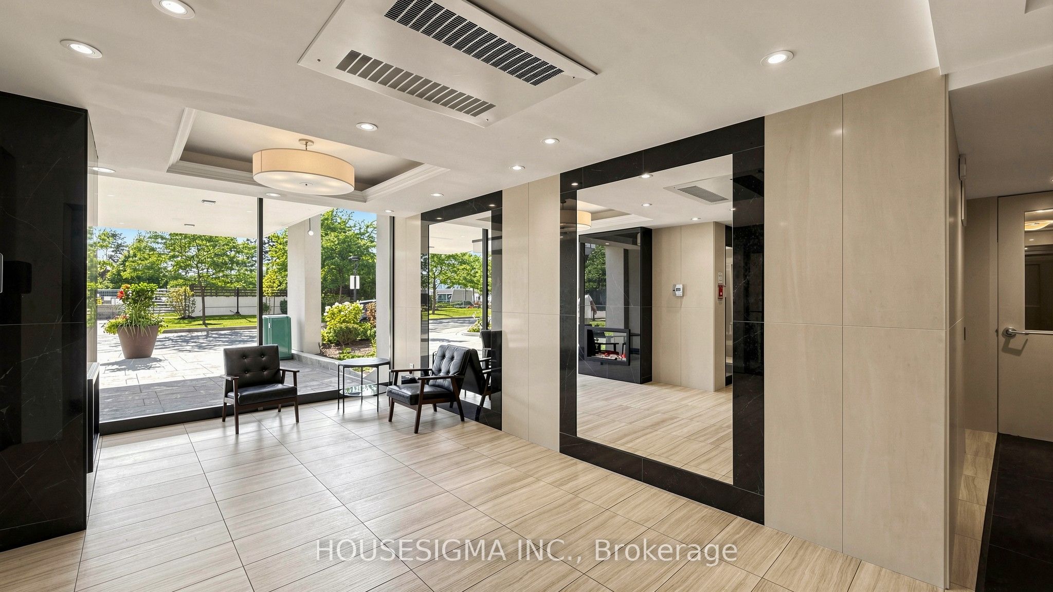 725 Don Mills Road 305, Toronto, ON M3C 1S6 photo 3