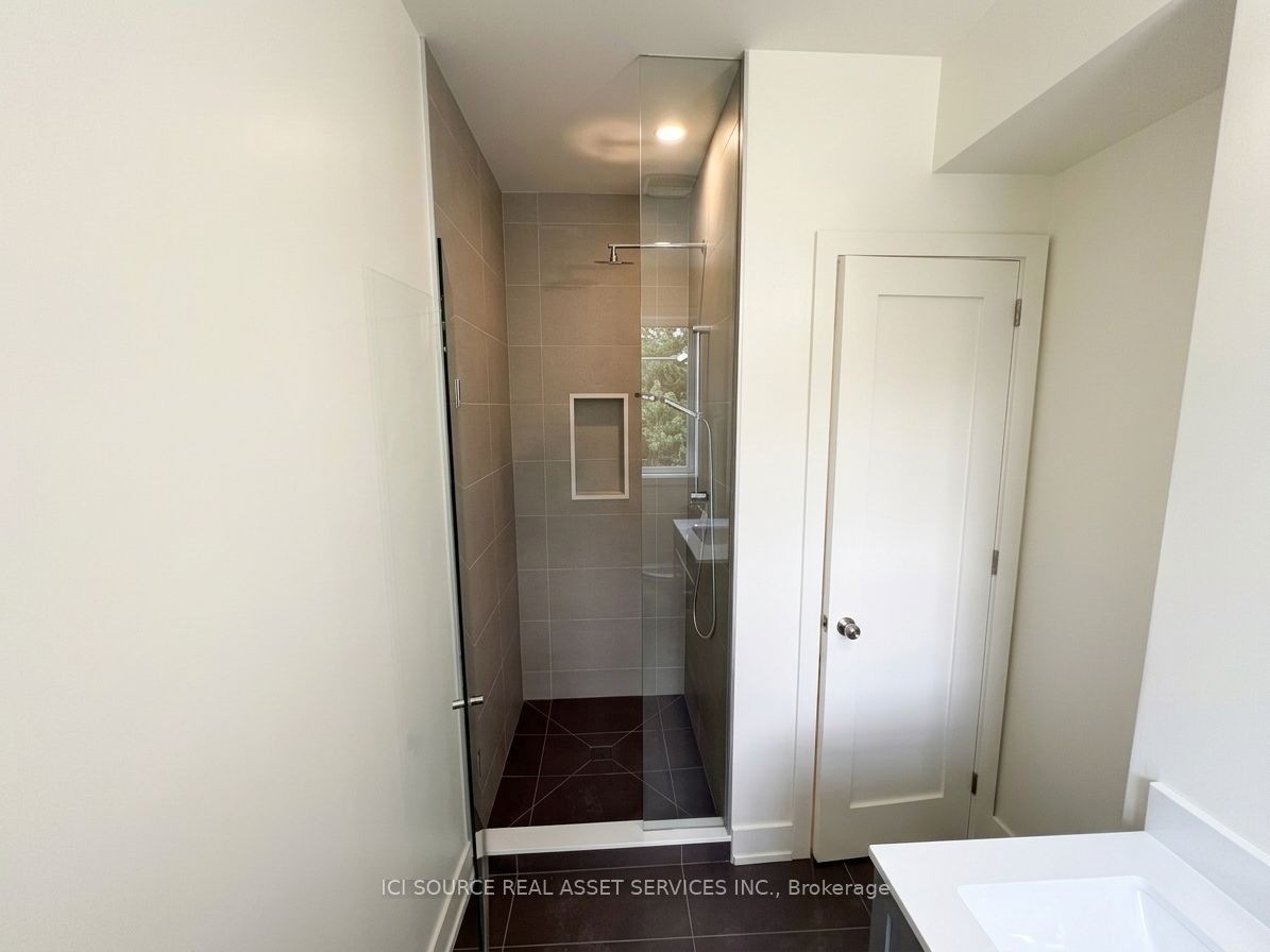 150 Brunswick Avenue 3, Toronto, ON M5S 2M2 photo 4