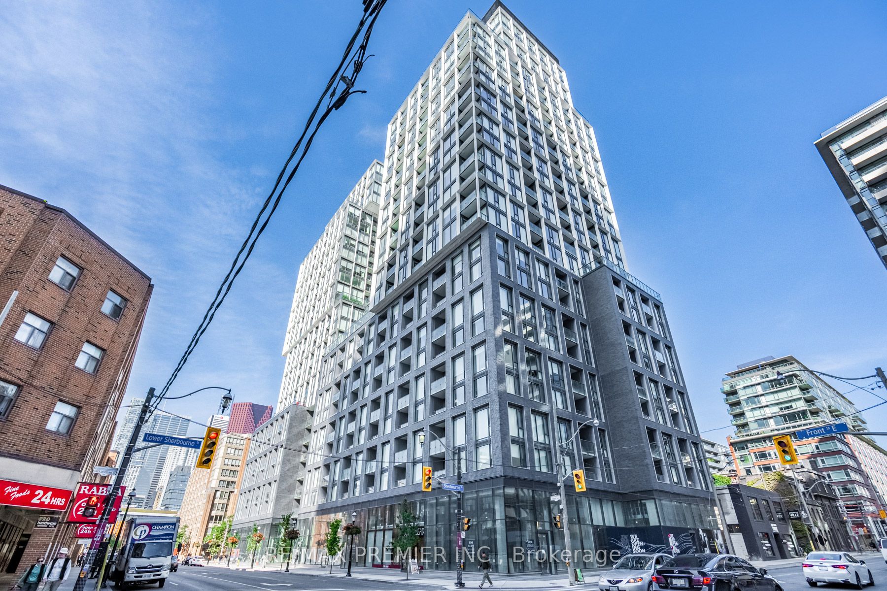 158 Front Street E 716, Toronto, ON M5A 1E5