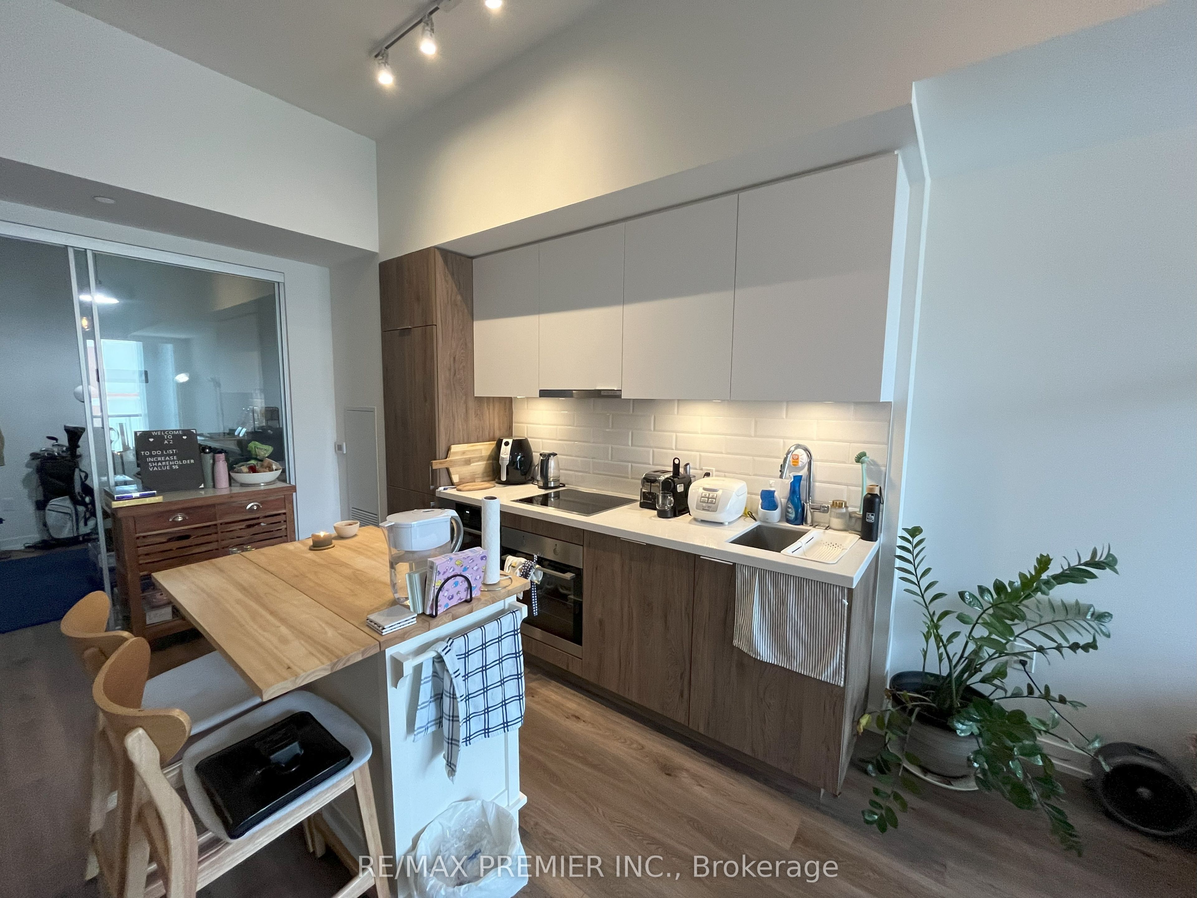 158 Front Street E 716, Toronto, ON M5A 1E5 photo 5