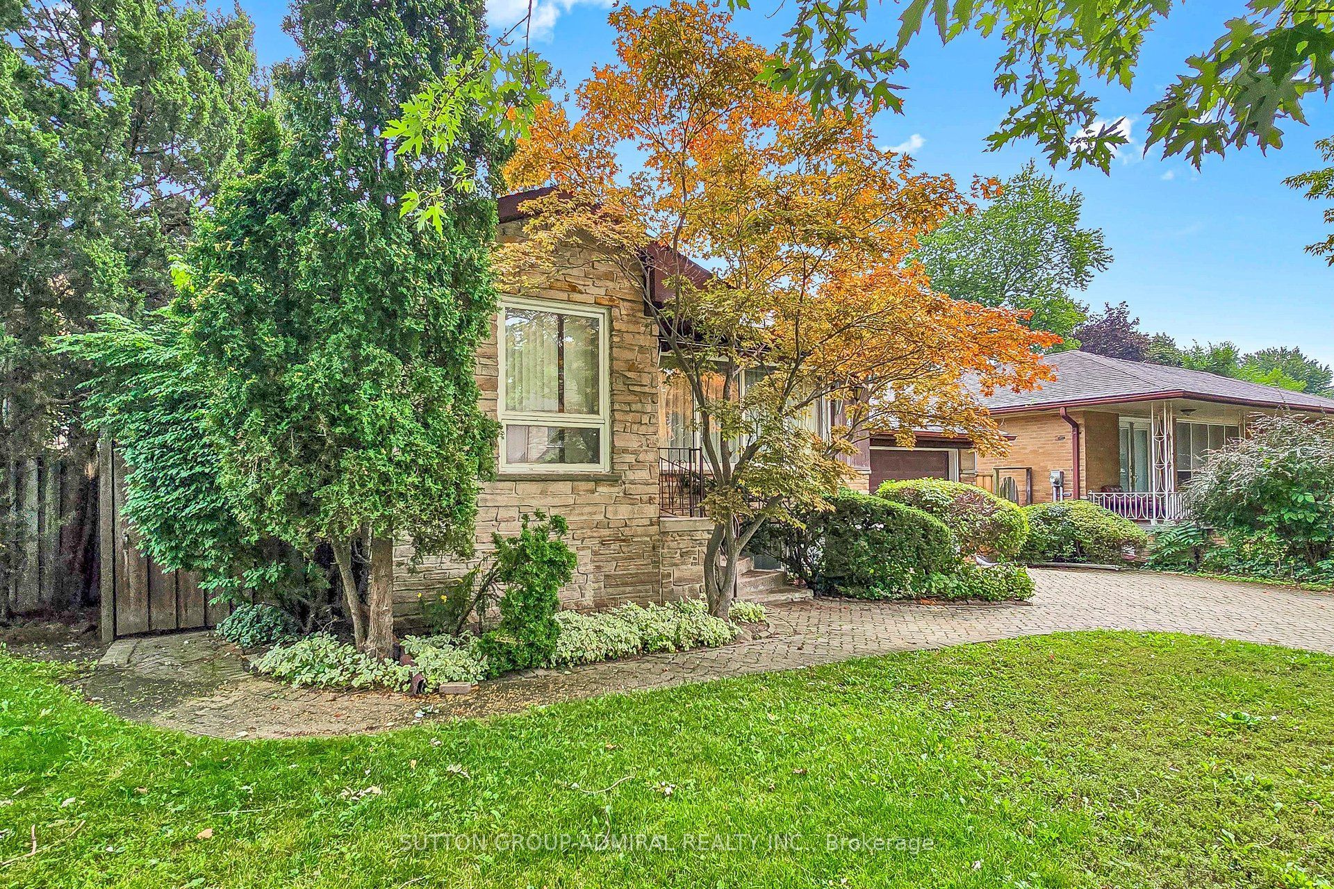 47 Talbot Road, Toronto, ON M2M 1R7 photo 2