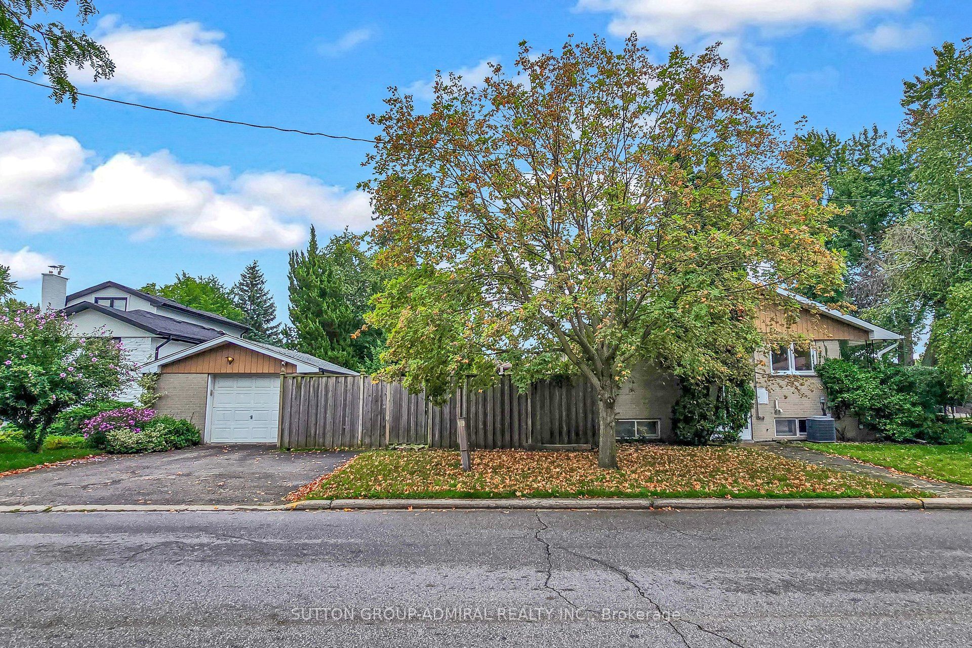 49 Talbot Road, Toronto, ON M2M 1R7 photo 2