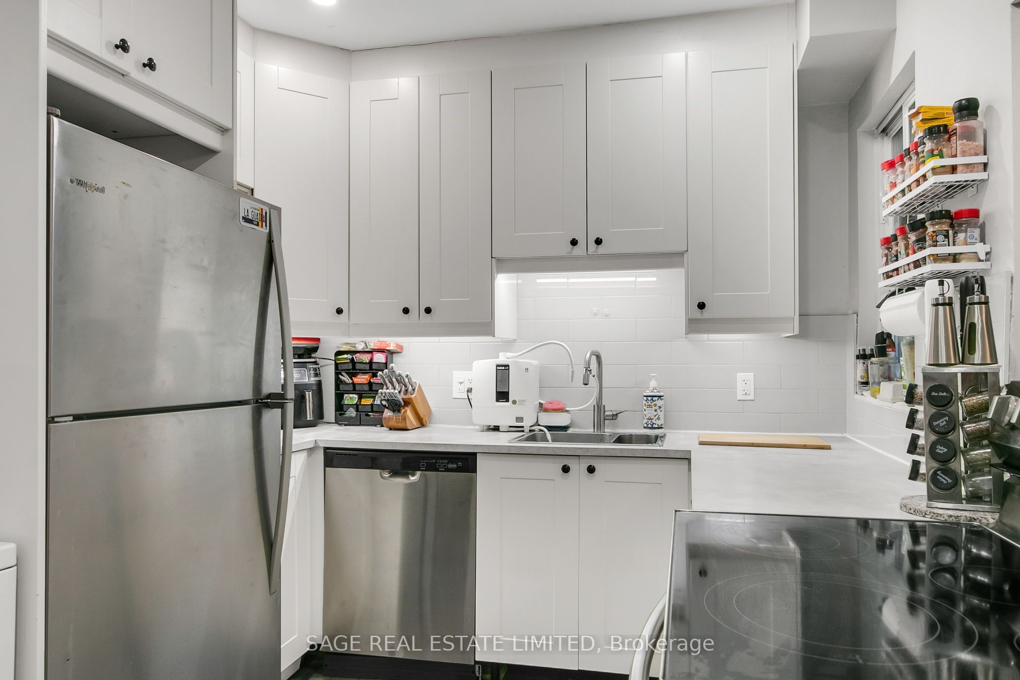 1840 Bathurst Street 204, Toronto, ON M5P 3K7 photo 3