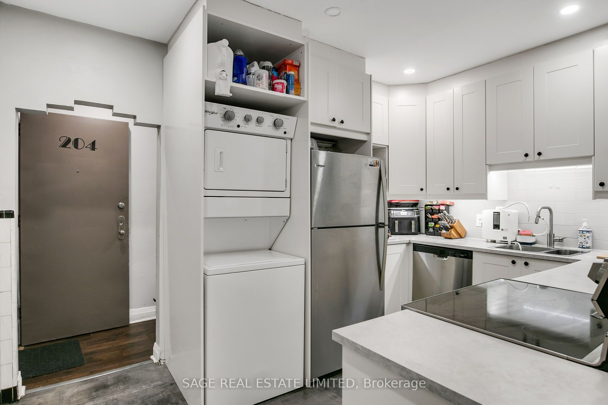 1840 Bathurst Street 204, Toronto, ON M5P 3K7 photo 5