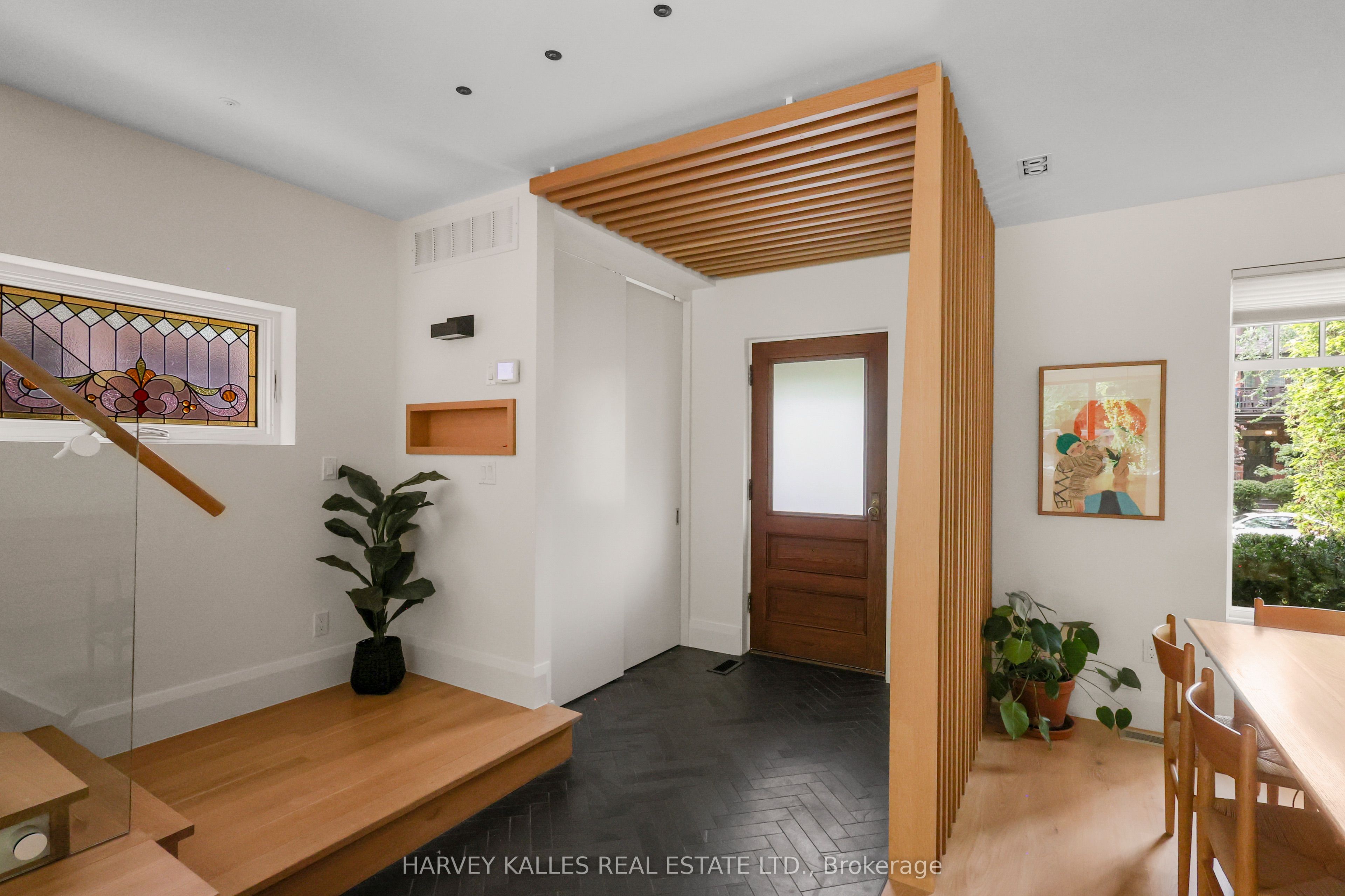497 Palmerston Boulevard, Toronto, ON M6G 2P2 photo 4