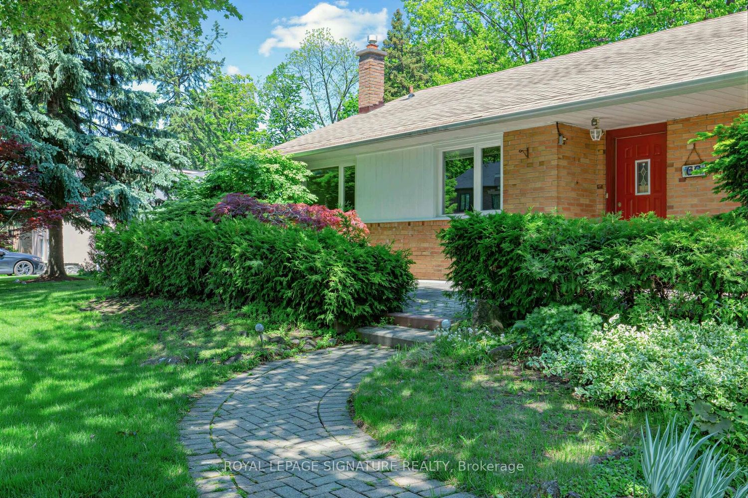 69 Greenland Road, Toronto, ON M3C 1N4 photo 3