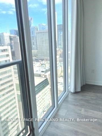 426 University Avenue 2809, Toronto, ON M5G 1S9 photo 4
