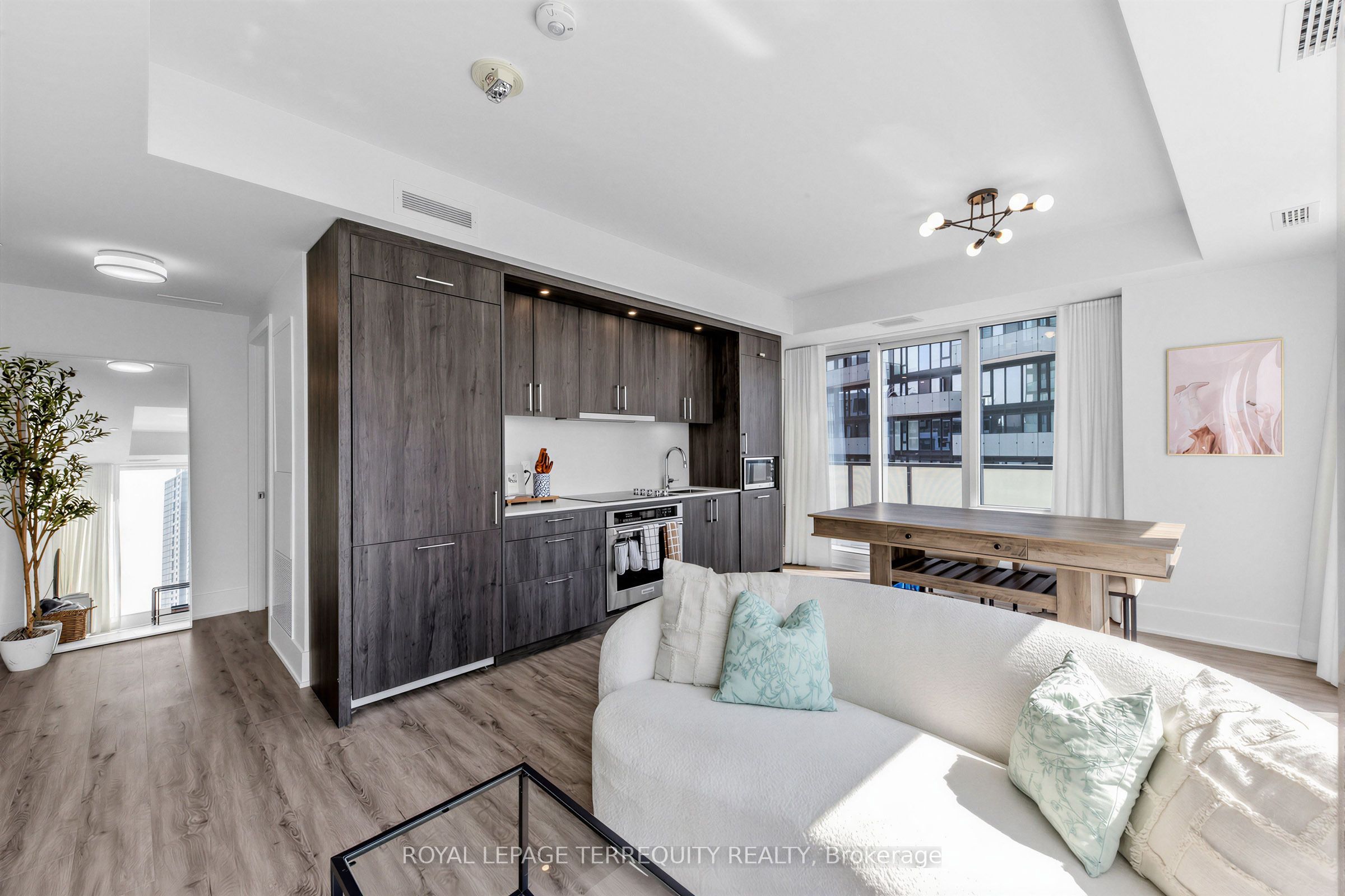 470 Front Street W 1112, Toronto, ON M5V 0V6 photo 5