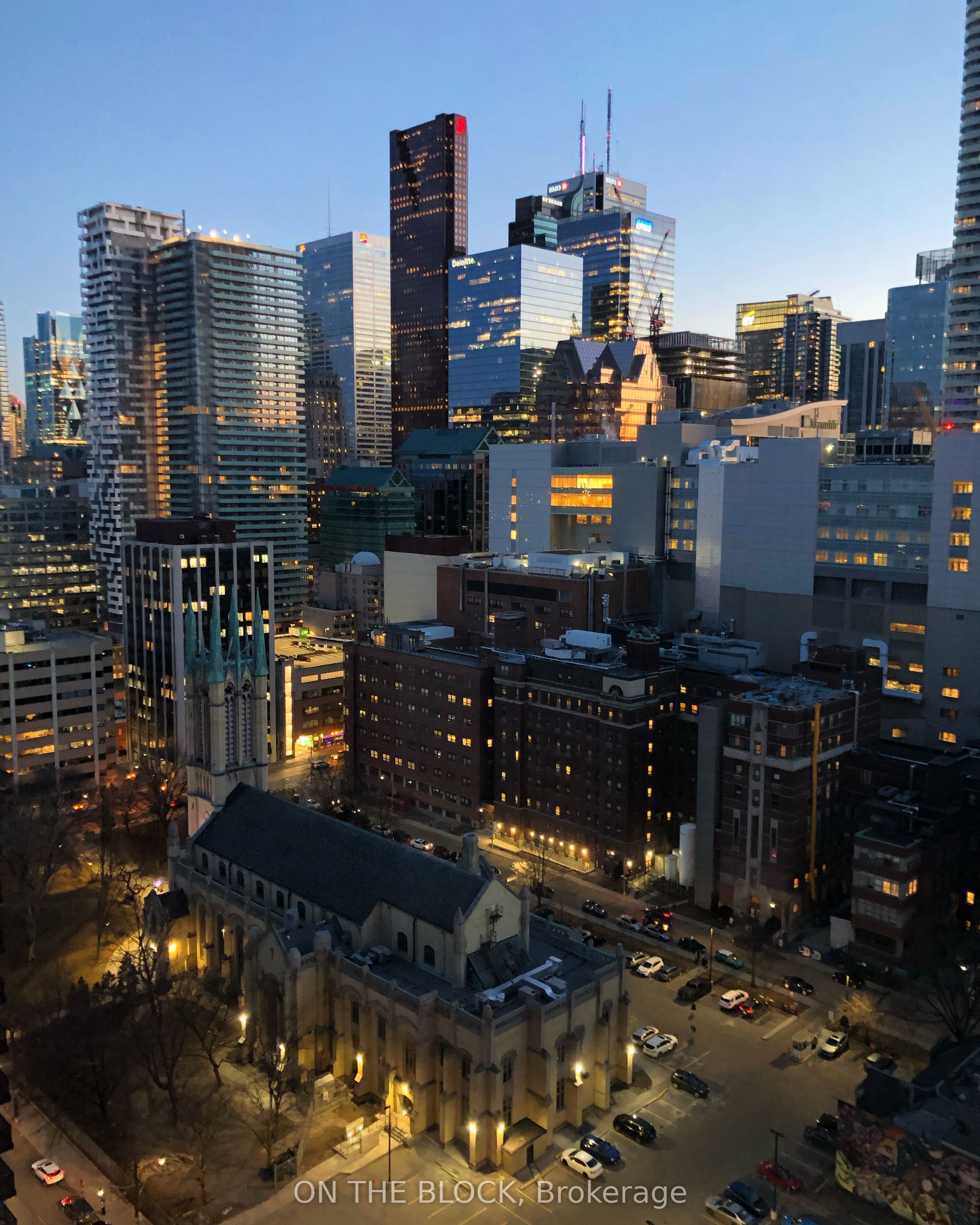 60 Shuter Street 2803, Toronto, ON M5B 0B7 photo 2