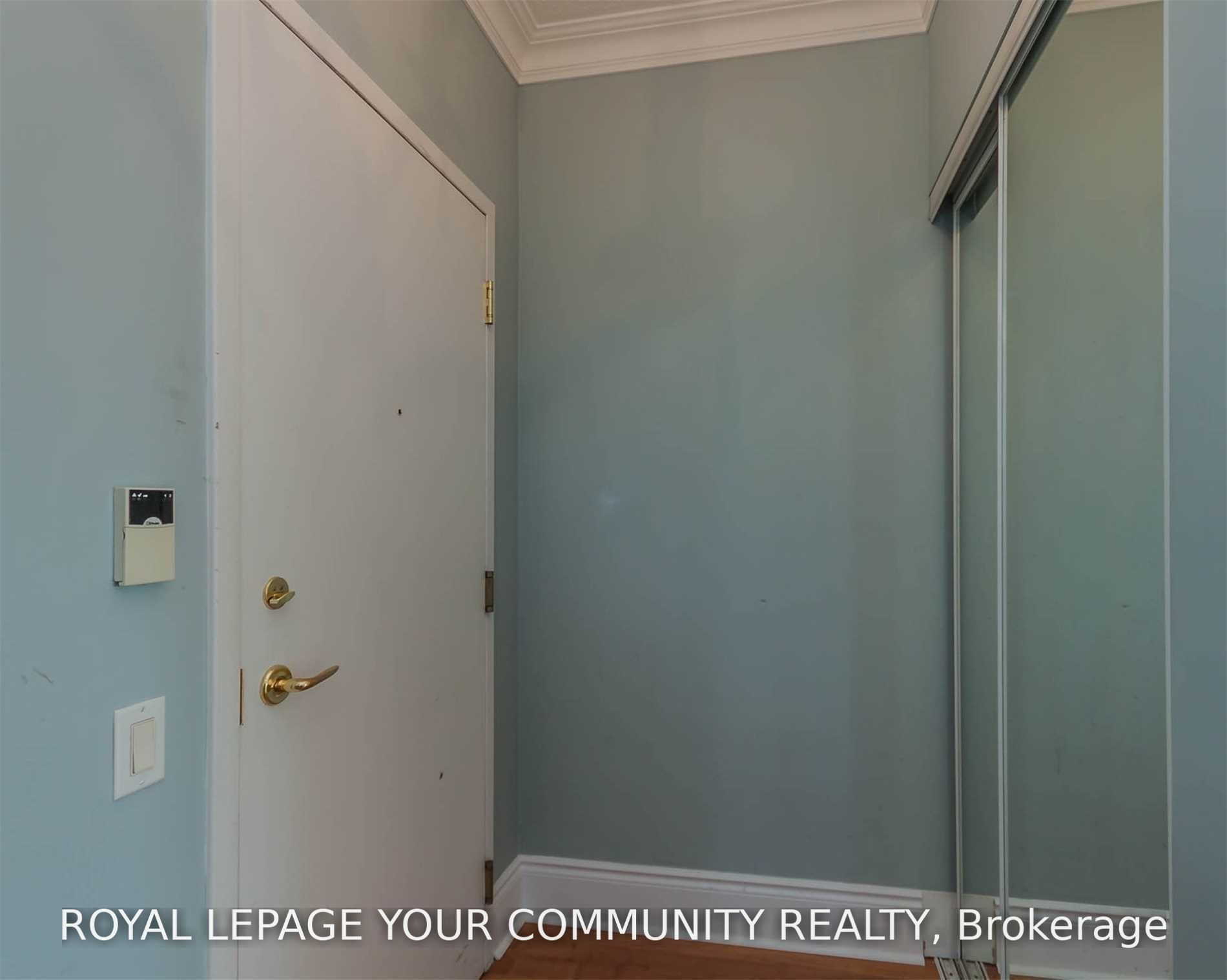 10 Northtown Way Sph11, Toronto, ON M2N 7L4 photo 3