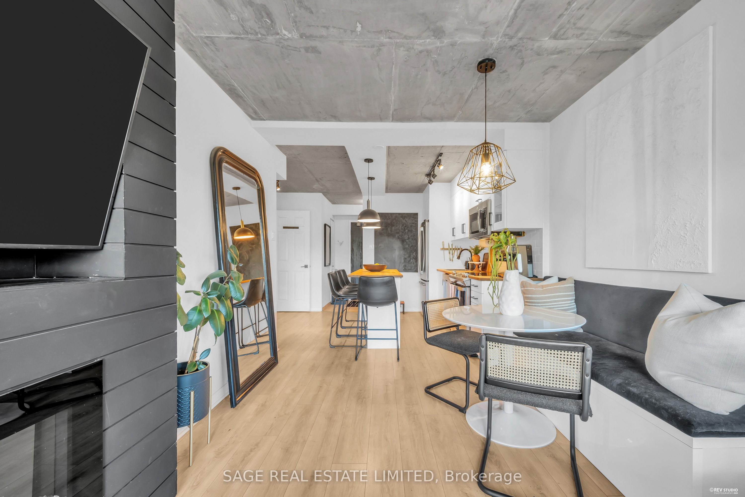 456 COLLEGE Street 408, Toronto, ON M6G 4A3 photo 2
