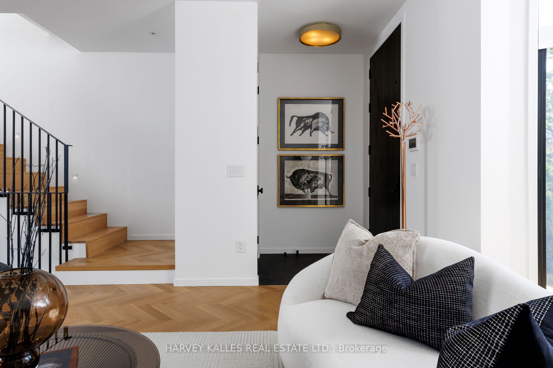 22 Foxley Street, Toronto, ON M6J 1R1 photo 4
