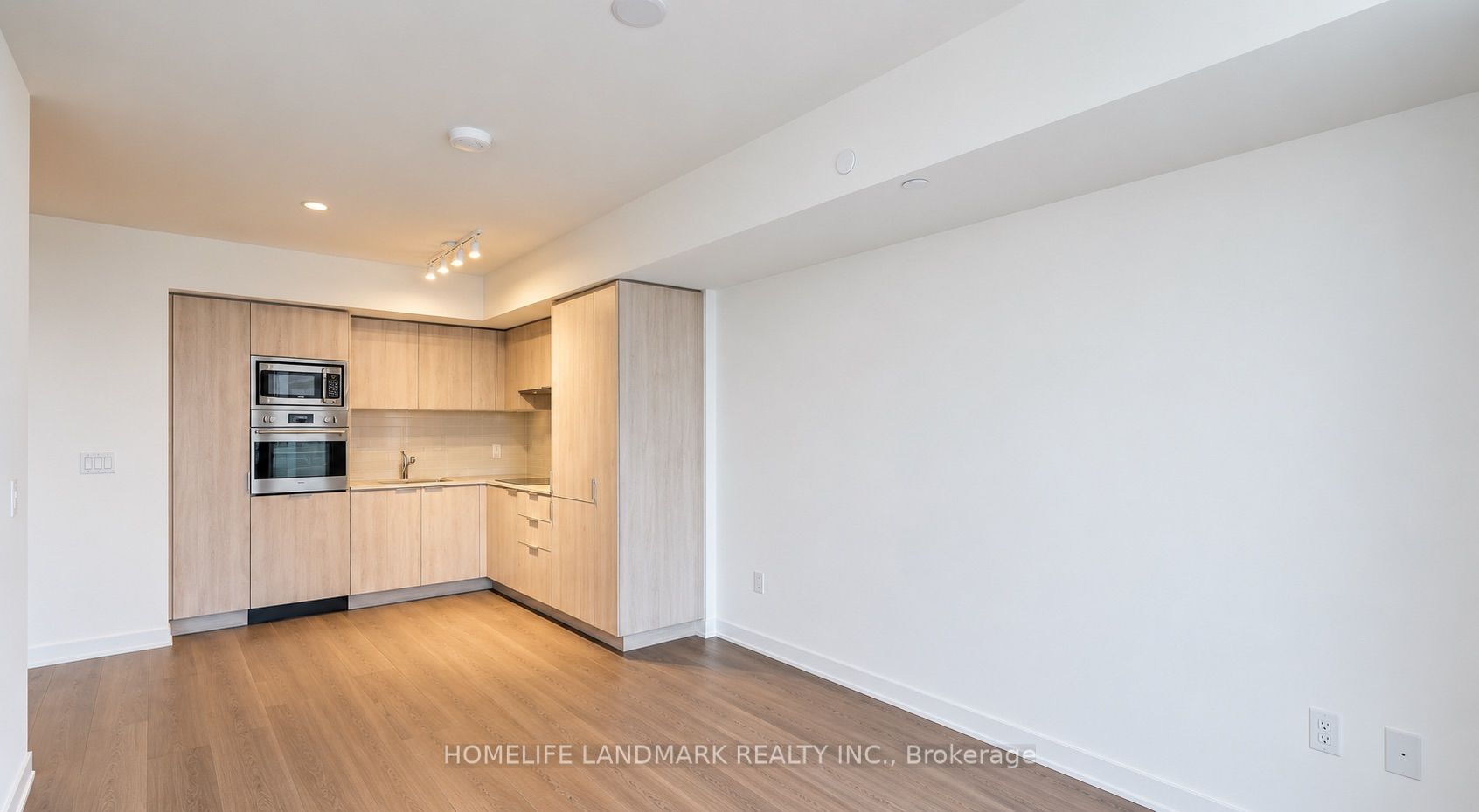 11 Wellesley Street W 1907, Toronto, ON M4Y 1E8 photo 5