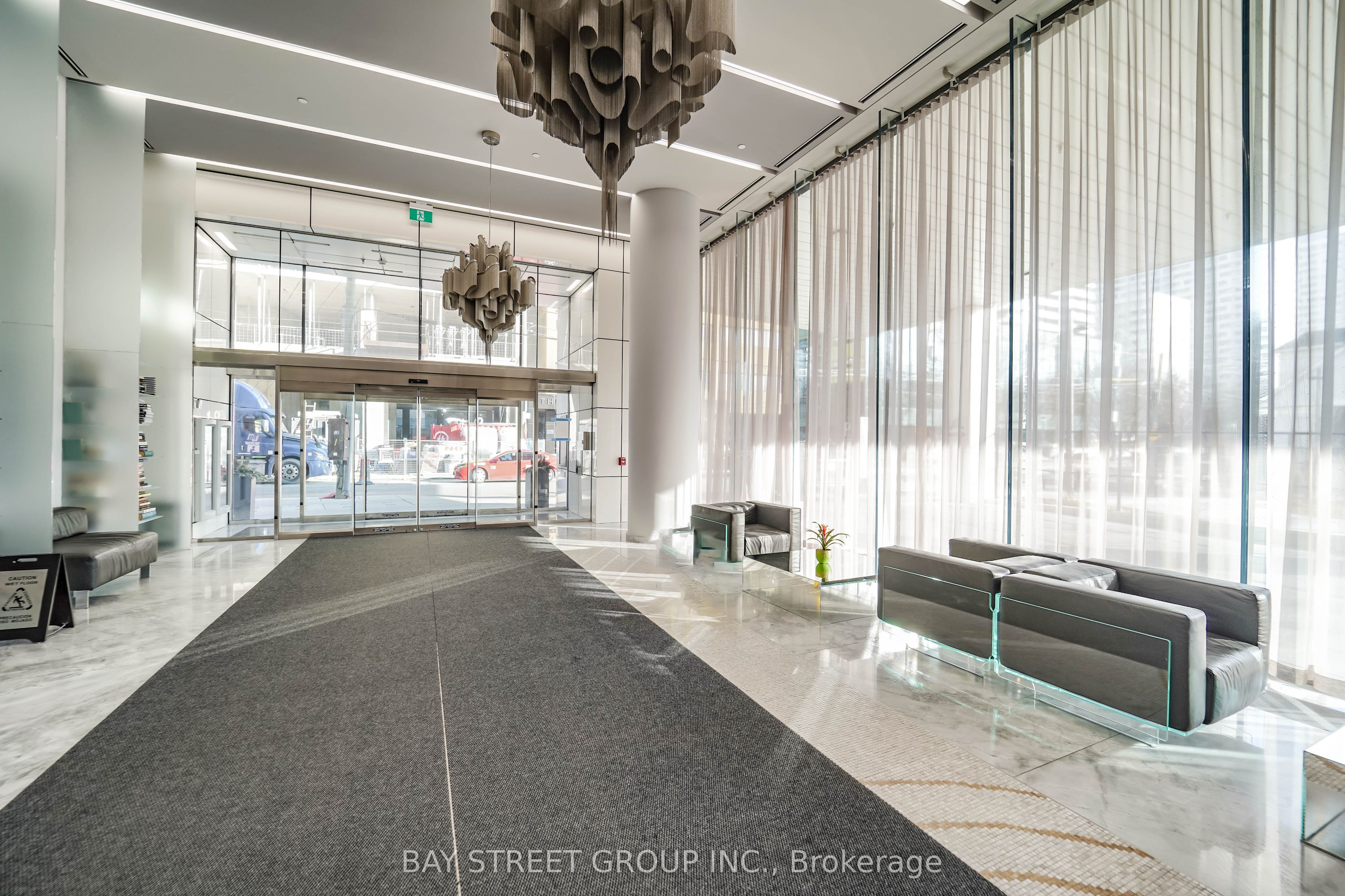 5 Soudan Avenue 1003, Toronto, ON M4S 1V5 photo 3
