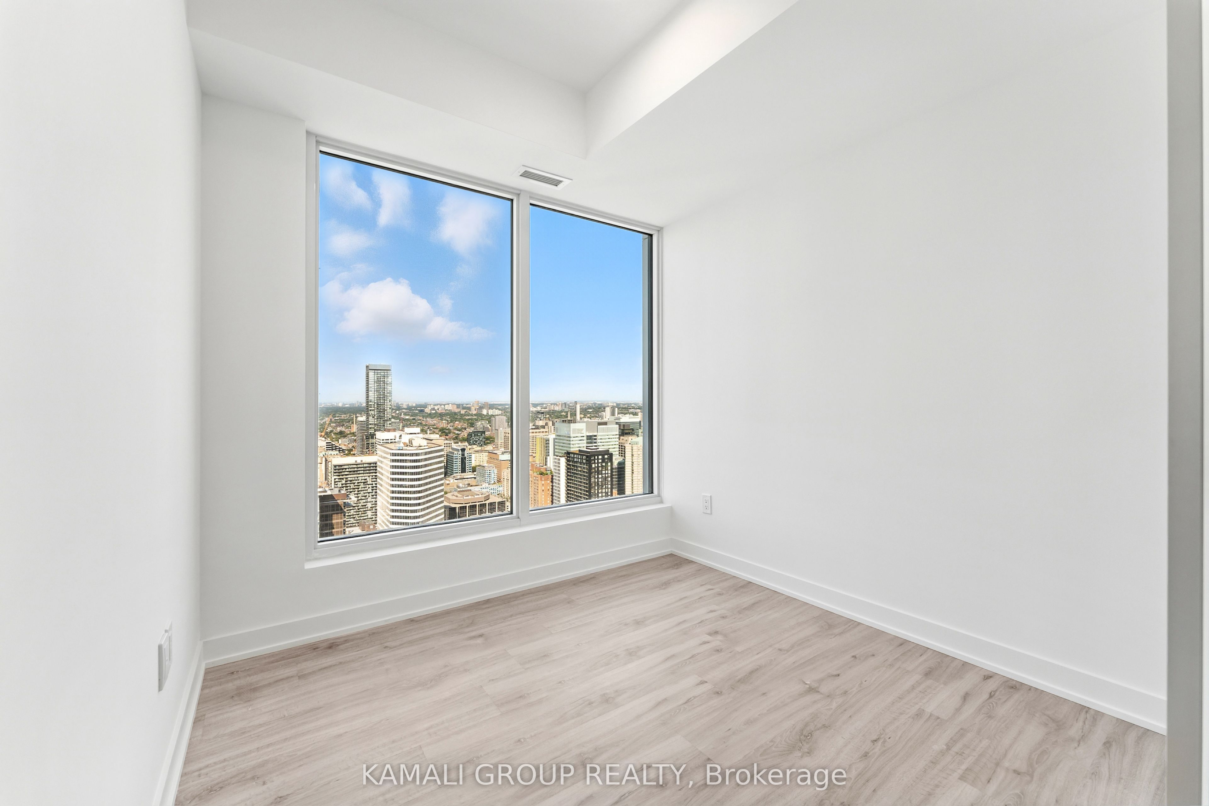 252 Church Street 4115, Toronto, ON M5B 0E6 photo 5