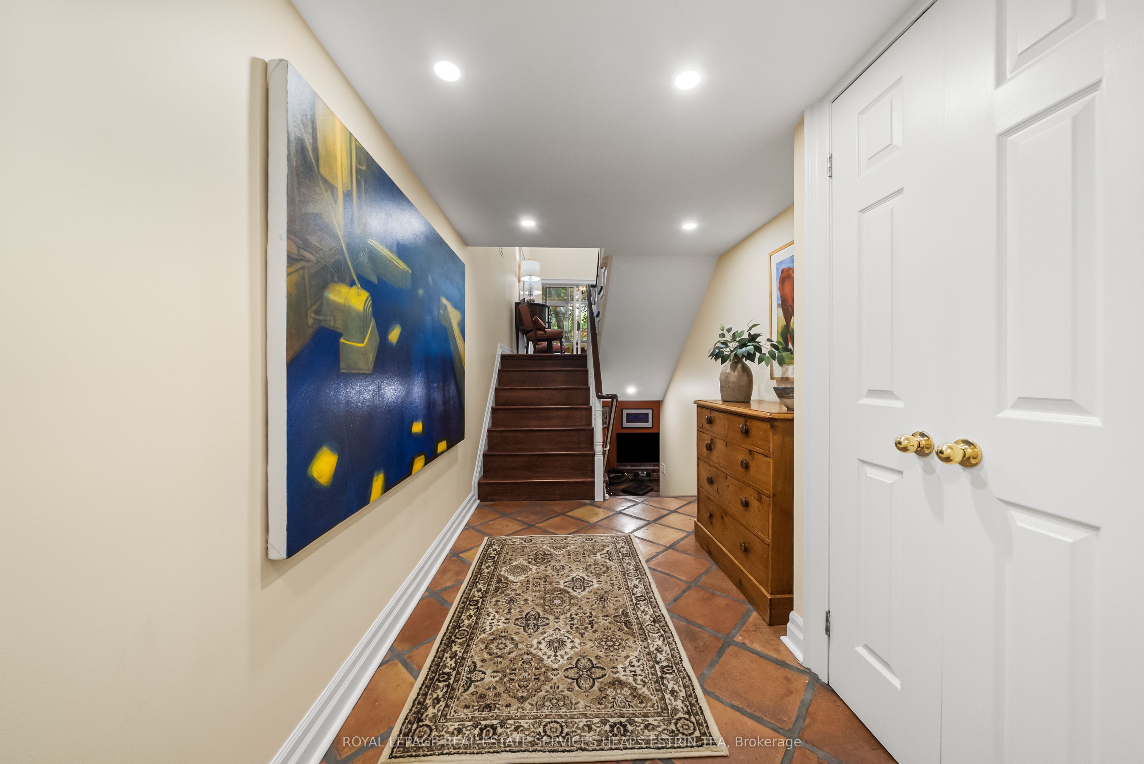 81A Lowther Avenue, Toronto, ON M5R 1C9 photo 4