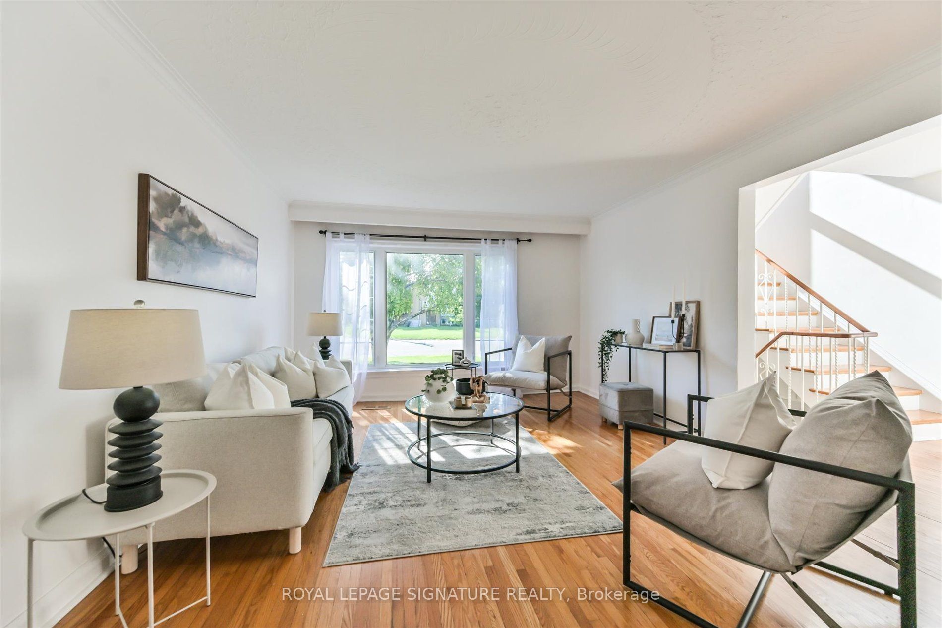 52 Daleside Crescent, Toronto, ON M4A 2H6 photo 4