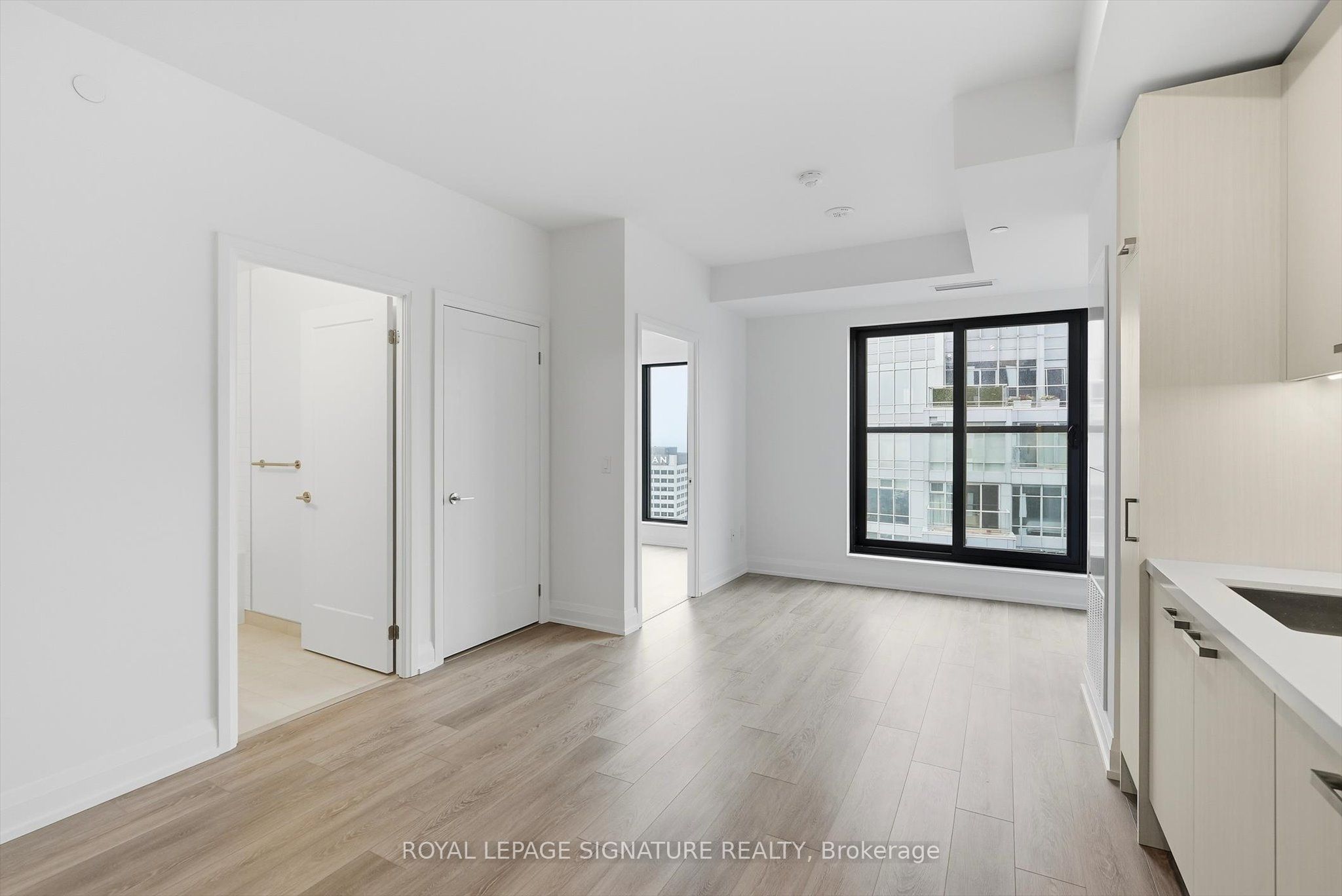 20 Soudan Avenue 3409, Toronto, ON M4S 0E2 photo 3
