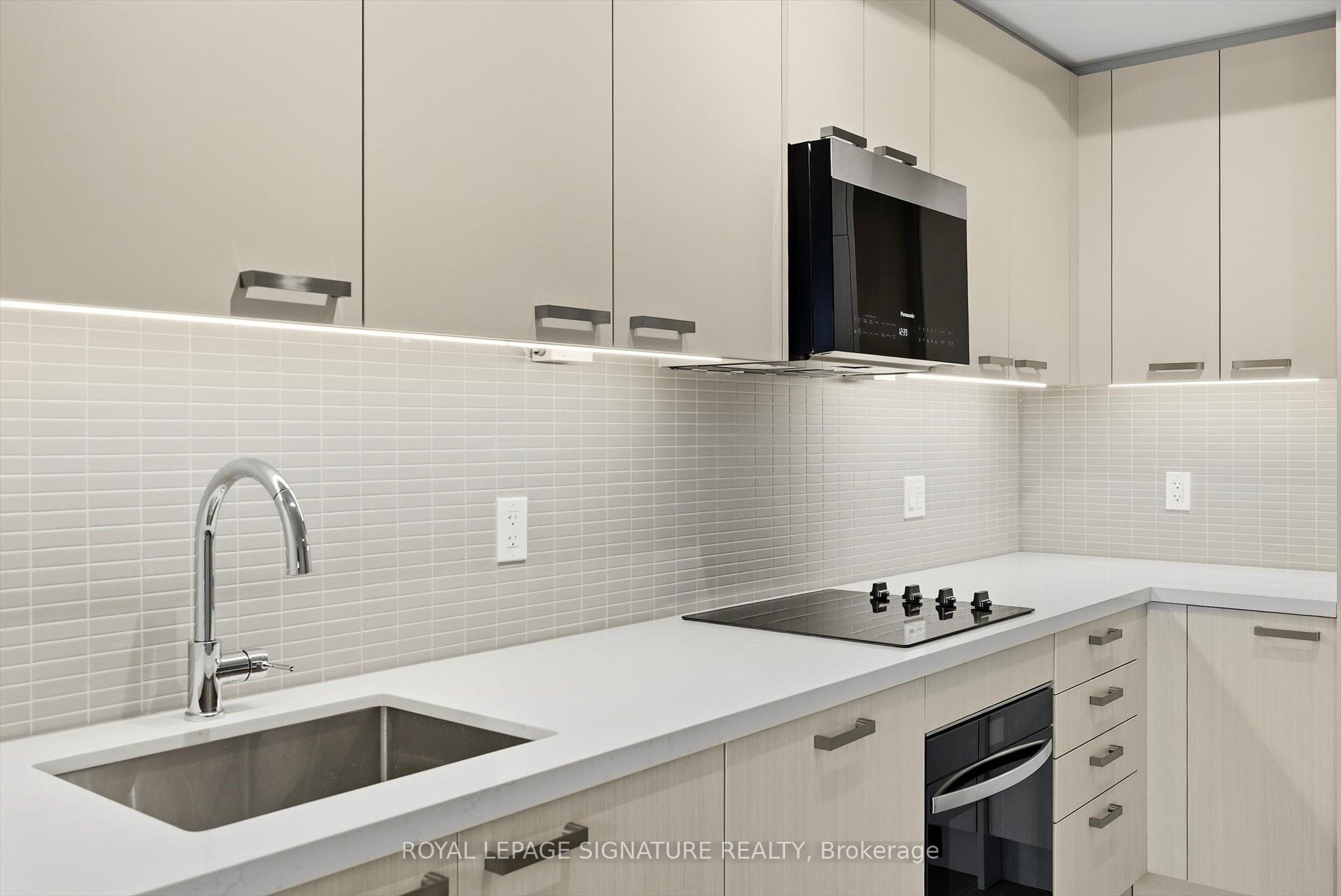 20 Soudan Avenue 3409, Toronto, ON M4S 0E2 photo 4