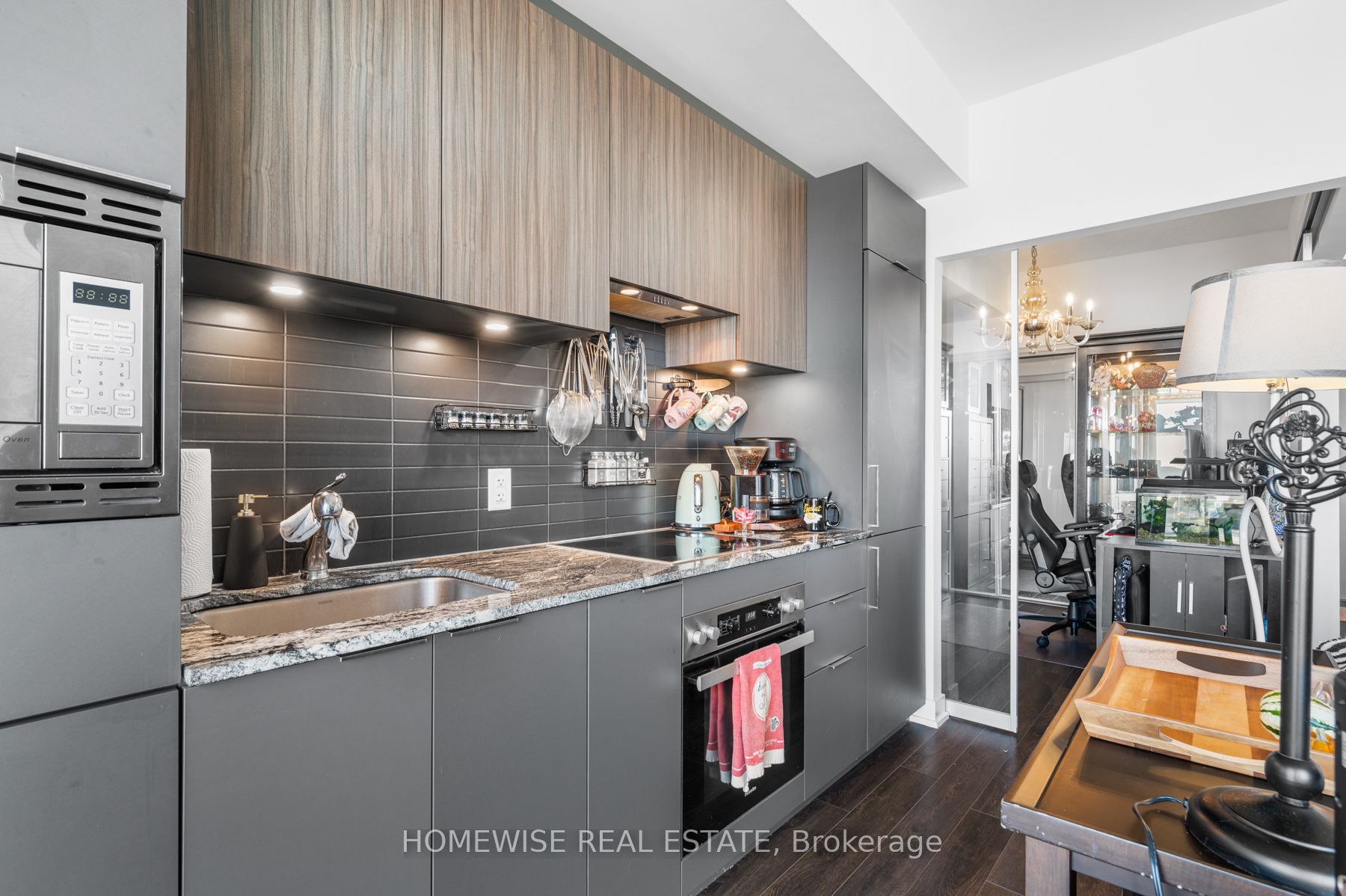 20 O'Neill Road 428, Toronto, ON M3C 0R2 photo 4