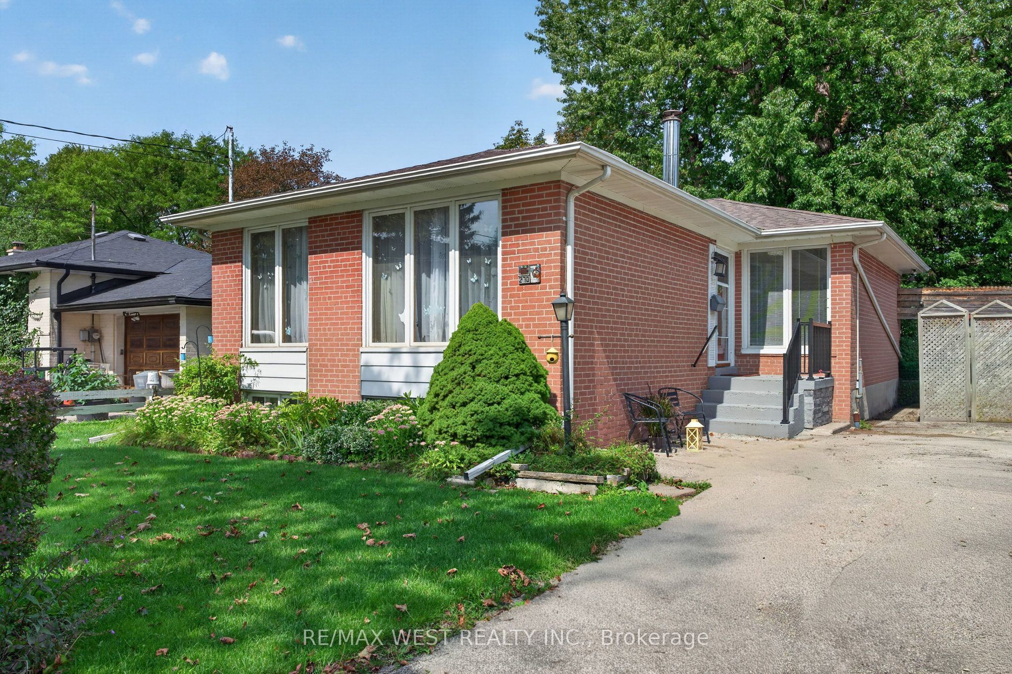 270 Homewood Avenue, Toronto, ON M2R 2N3 photo 3