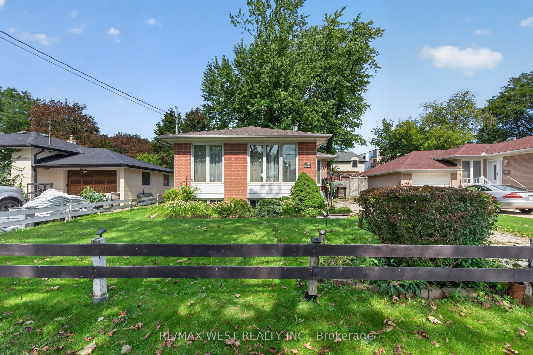 270 Homewood Avenue, Toronto, ON M2R 2N3 photo 5