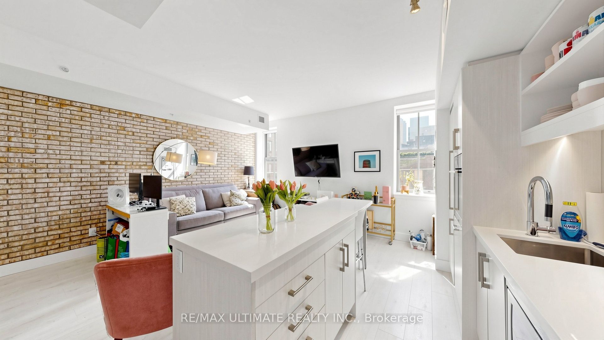 39 Sherbourne Street 303, Toronto, ON M5A 0L8 photo 2