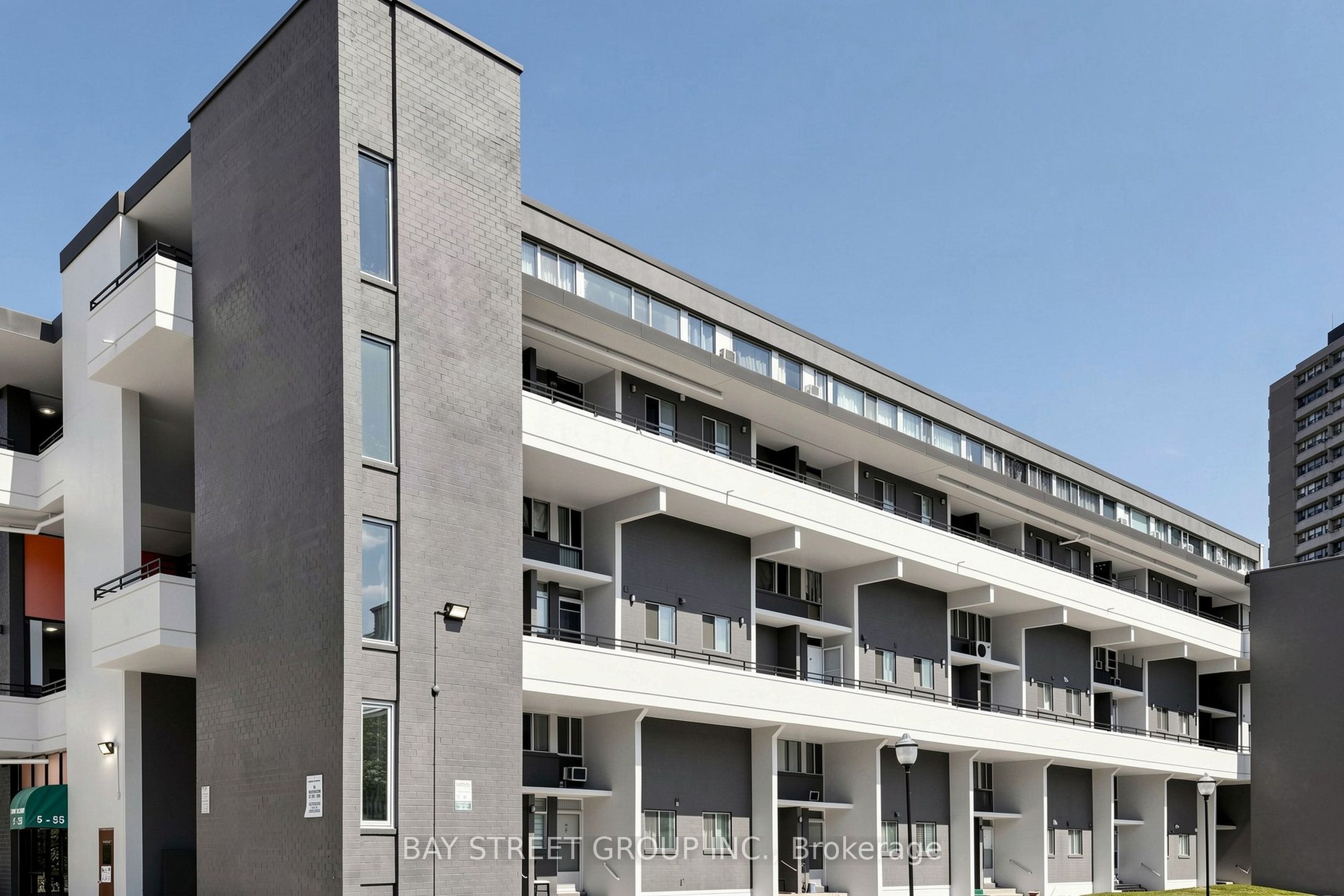 55 Sunny Glenway 302, Toronto, ON M3C 2Z5 photo 3