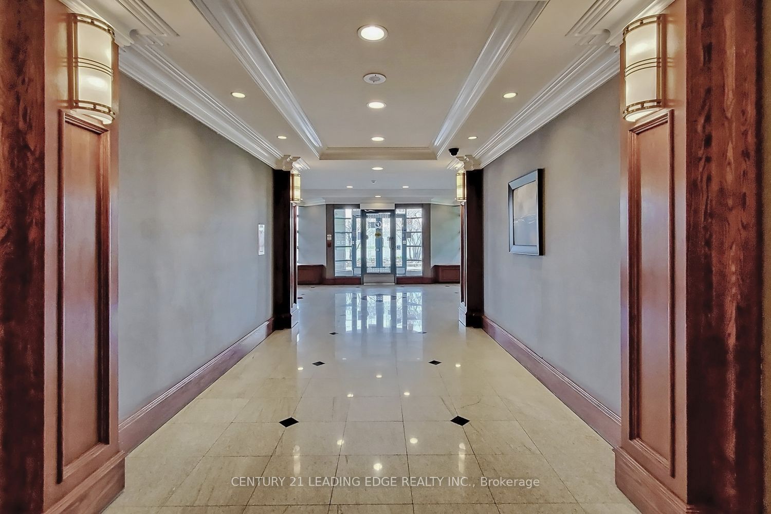 28 Pemberton Avenue 1111, Toronto, ON M2M 4L9 photo 2