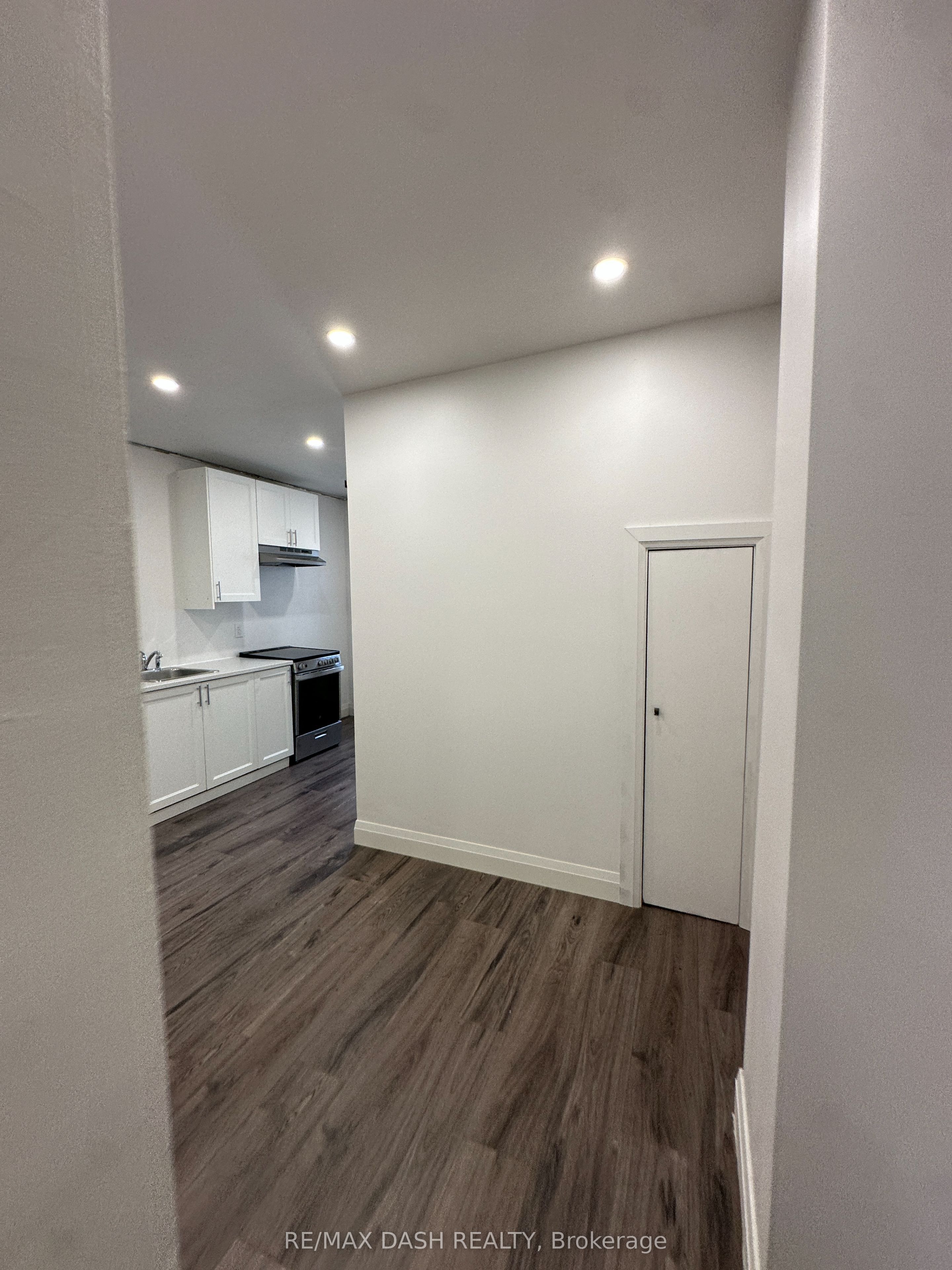 565 Yonge Street 4FL, Toronto, ON M4Y 1Z2 photo 5